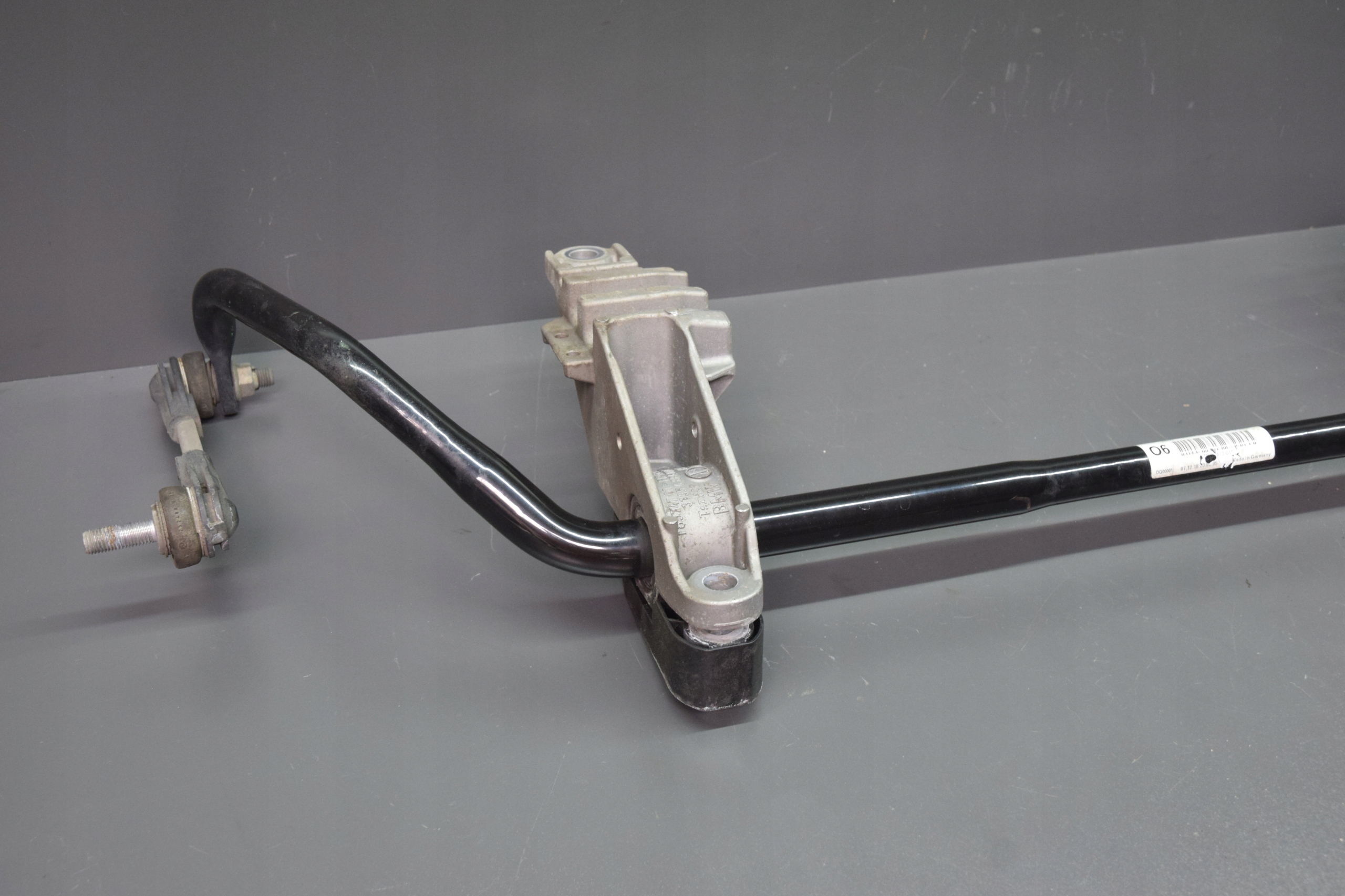 STABILIZATOR front BMW 7 G11 G12 745eX 45eX