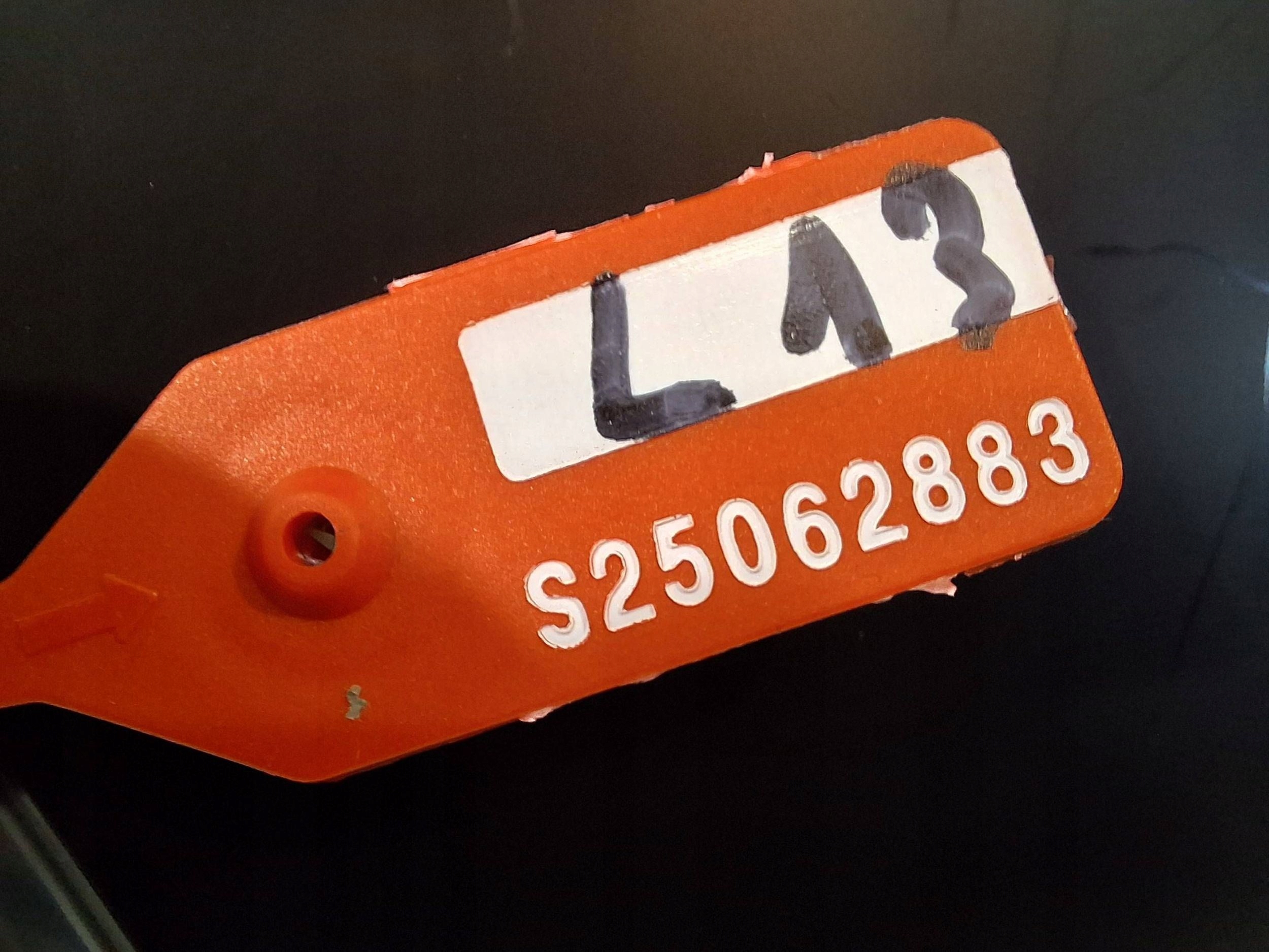 fender left front 631018998R RENAULT CAPTUR and 2013-19 new original