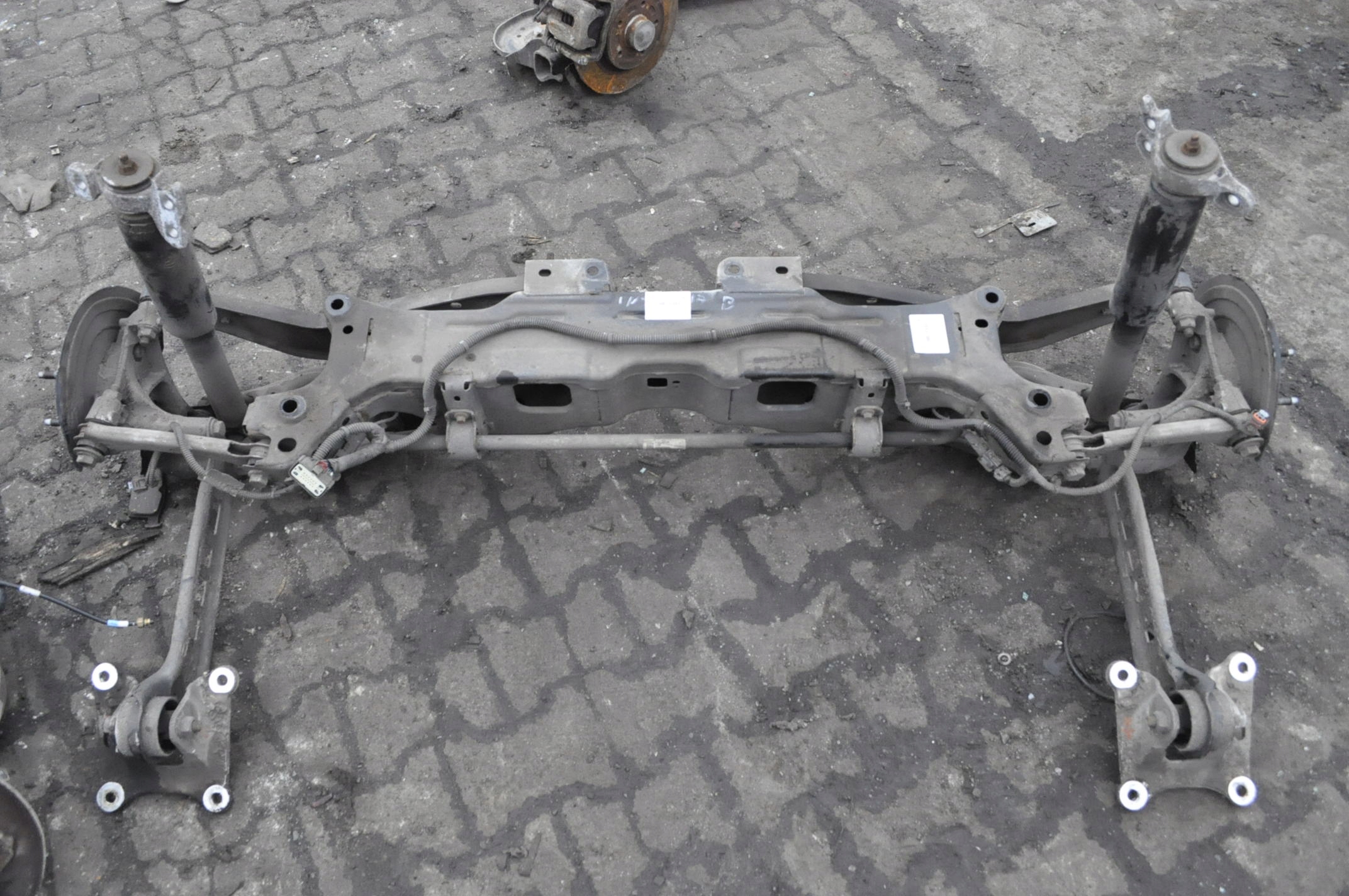 OPEL INSIGNIA B ZAWIESZENIE TYLNE BELKA TYŁ TYLNA