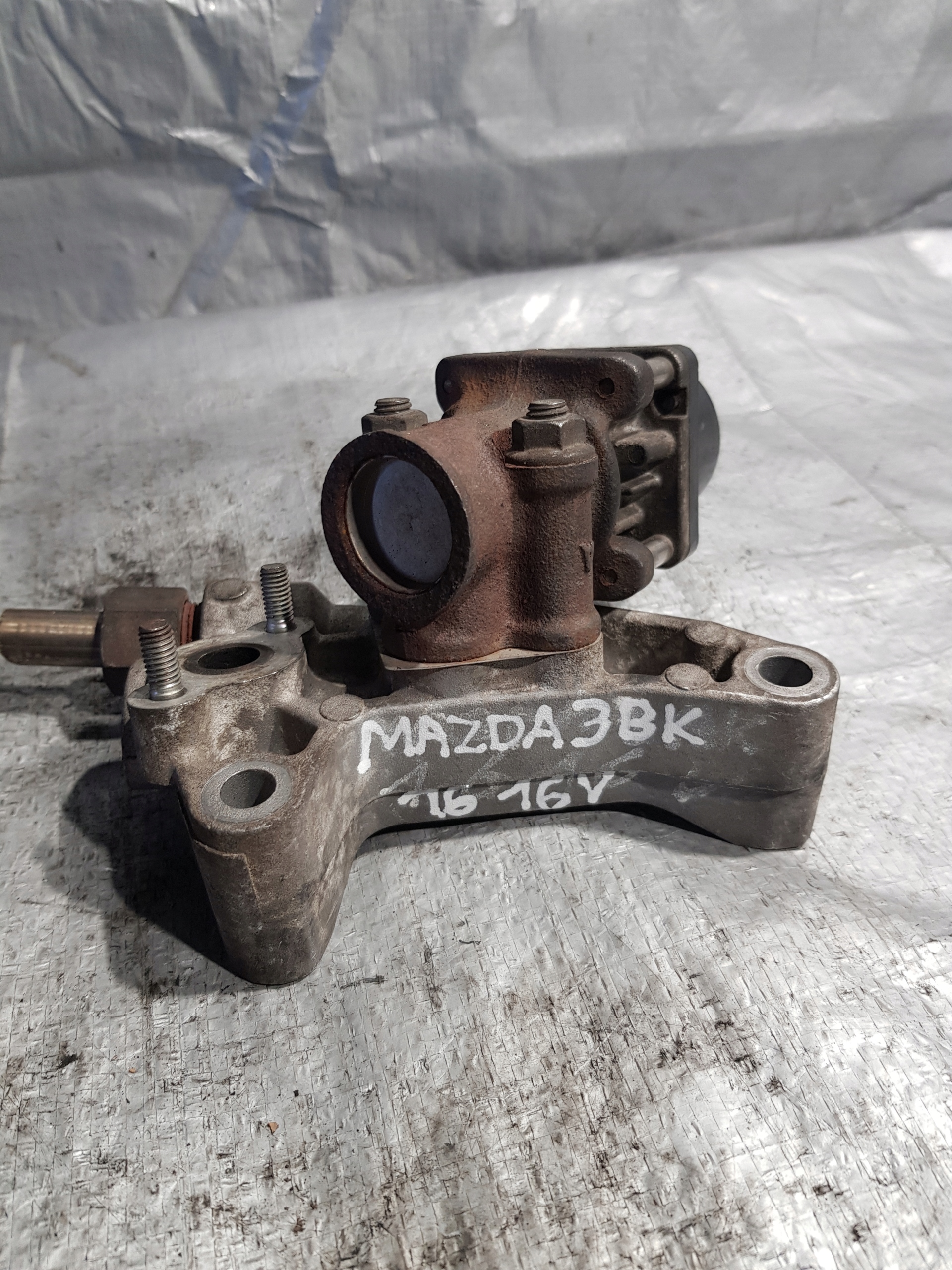 EGR valve Mazda 3 BK 1.6 16V plus holder
