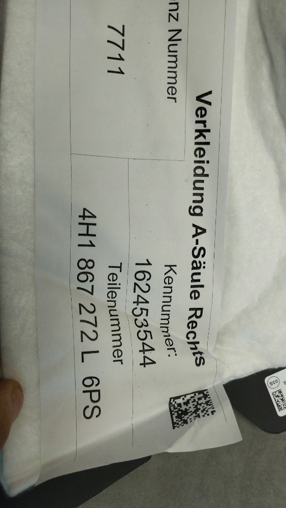 Audi A8 D4 4H kryt PRAHU pravá LED 4H1867272L