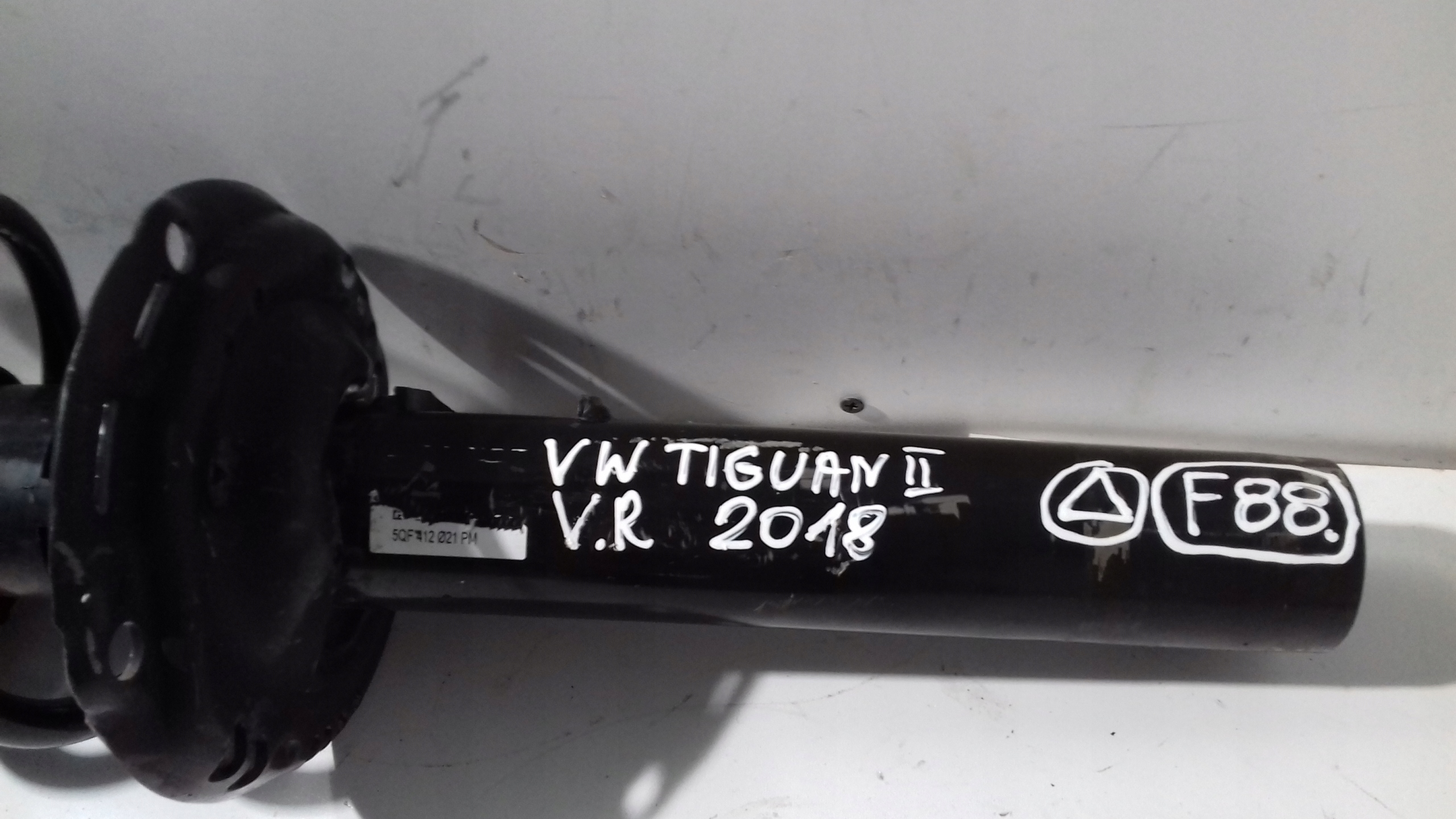 VW TIGUAN II shock absorber right front McPherson 5QF412021PM