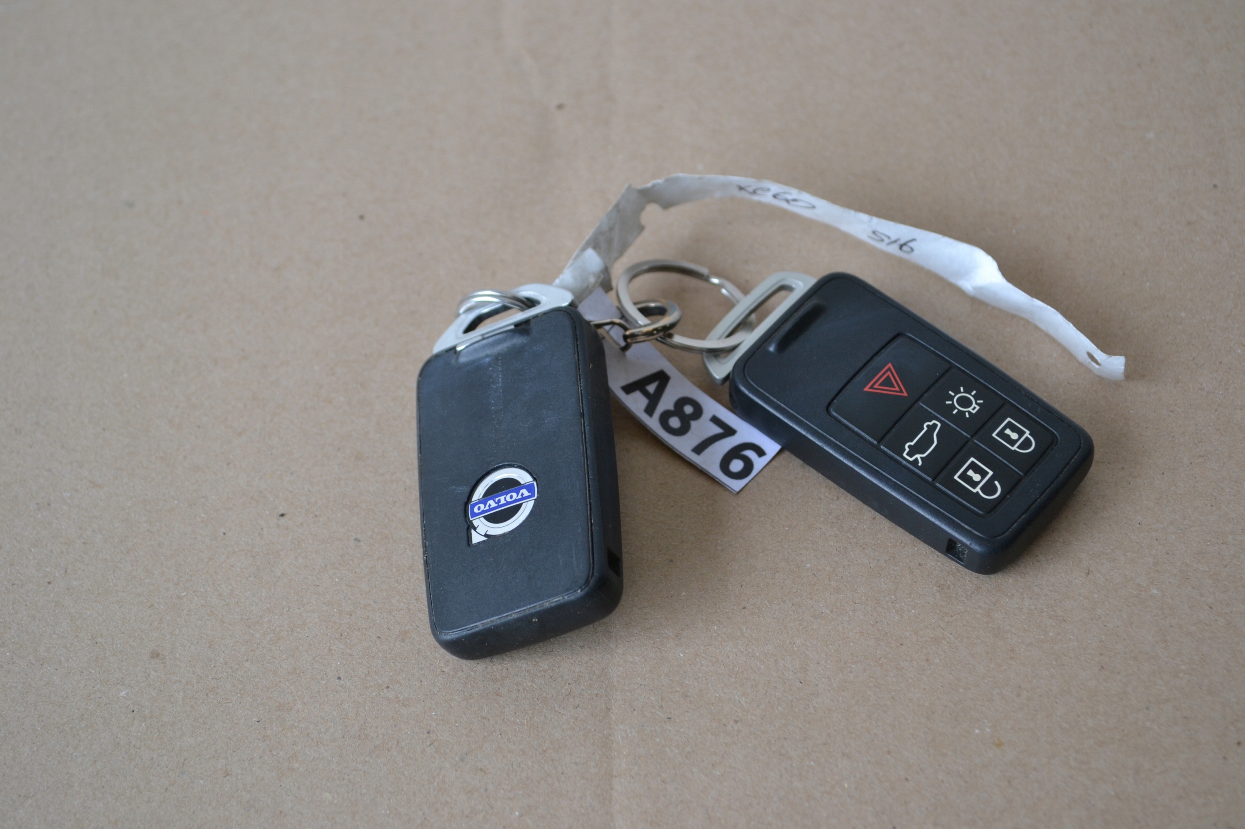 Klucz pilot Volvo XC60 LIFT 13- 23000 km. Numer katalogowy części Klucz pilot Volvo XC60 LIFT 13-