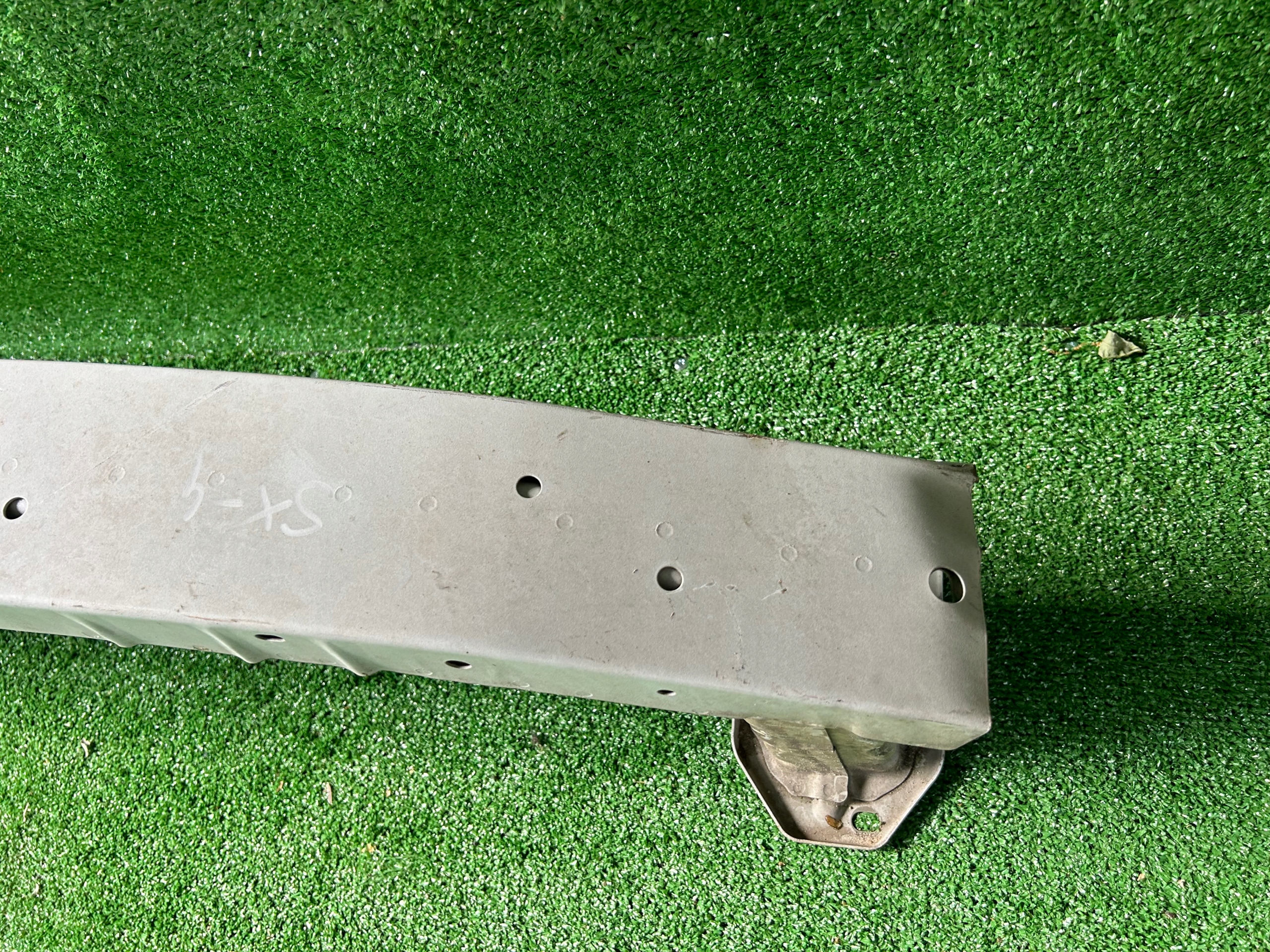 Suzuki Sx 4 Lift sider below bumper sider front