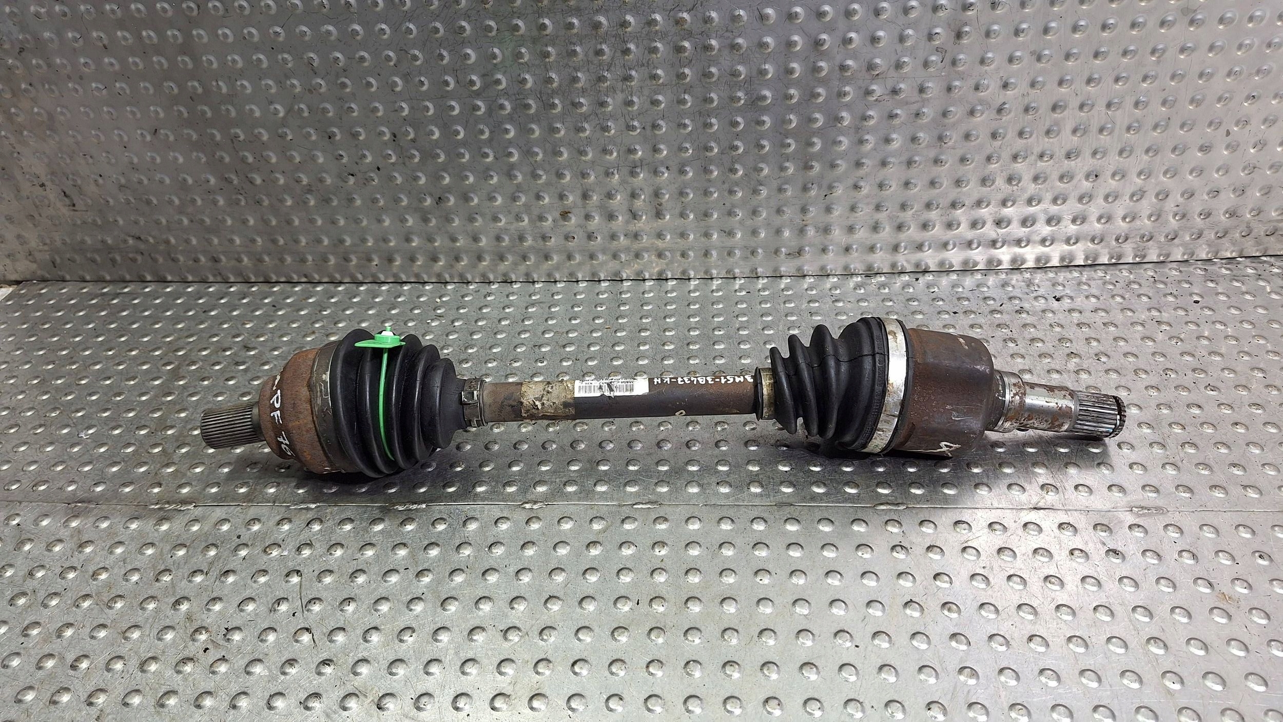 semi-axis left front 3M51-3B437-KH FORD FOCUS MK2 C-MAX MK1 VOLVO C30 V50 2.0B