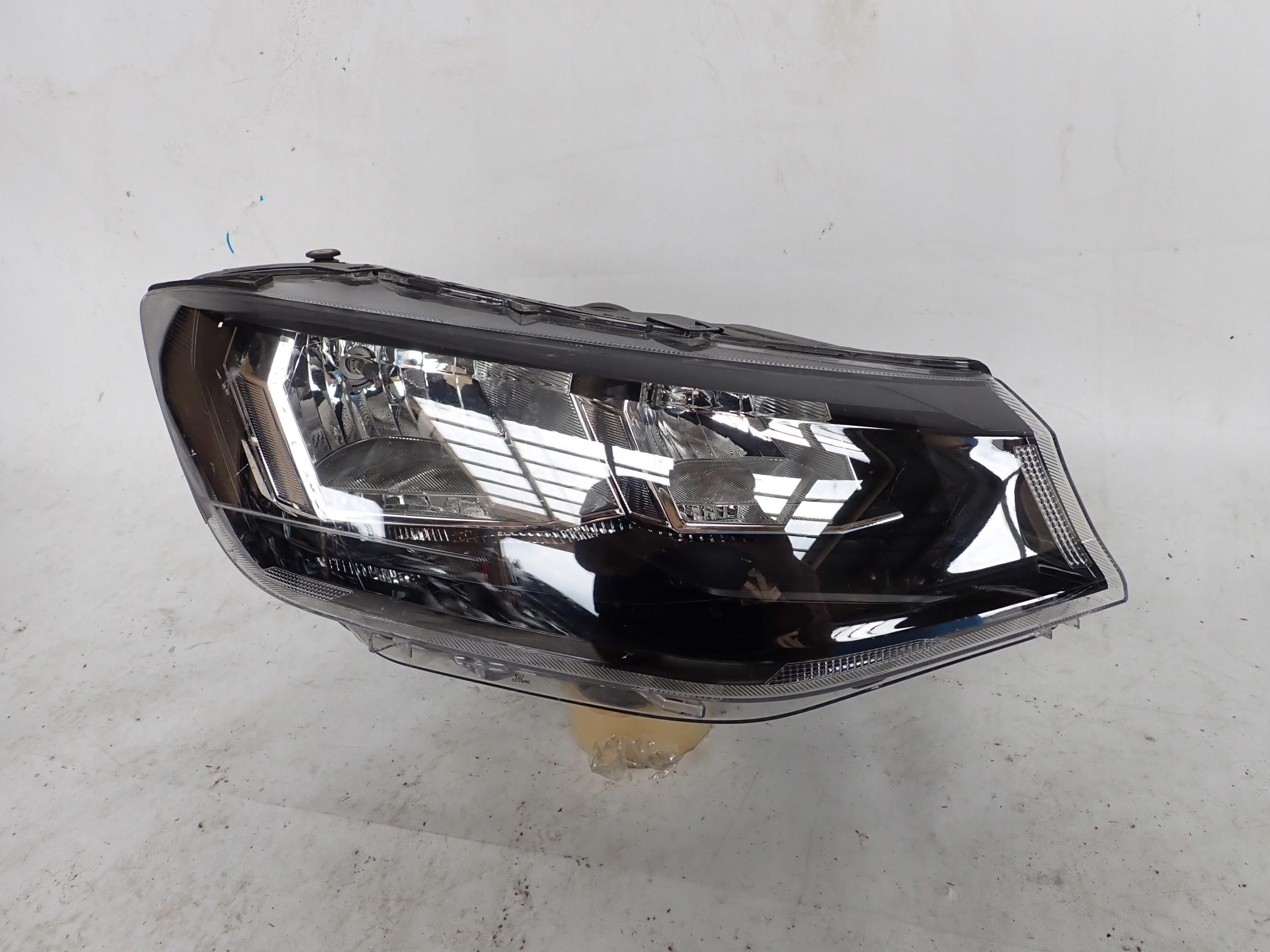 VW CADDY IV 2K7 20- light right front front