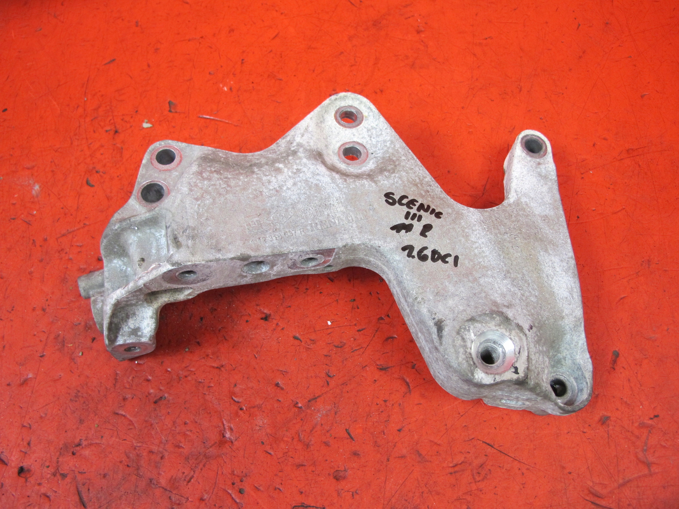 RENAULT SCENIC 3 III 1.6 DCI holder engine mount