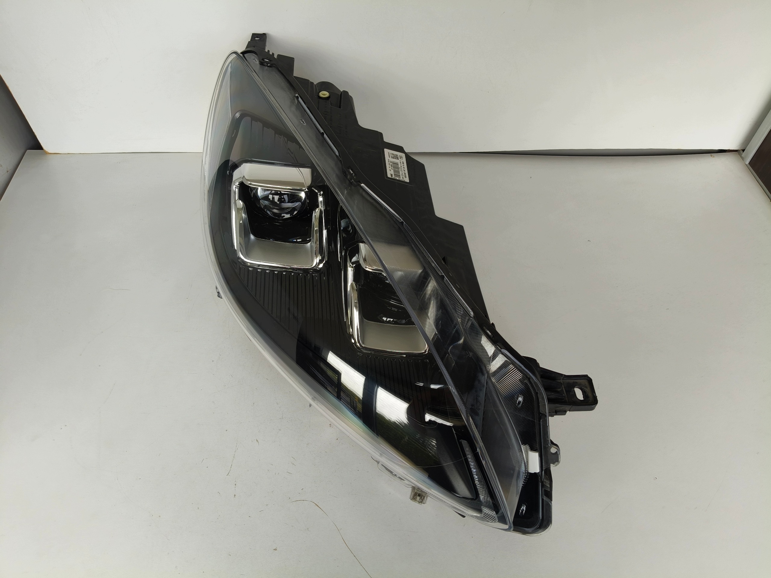light right REFLEKTOR FORD KUGA MK3 19- FULL LED