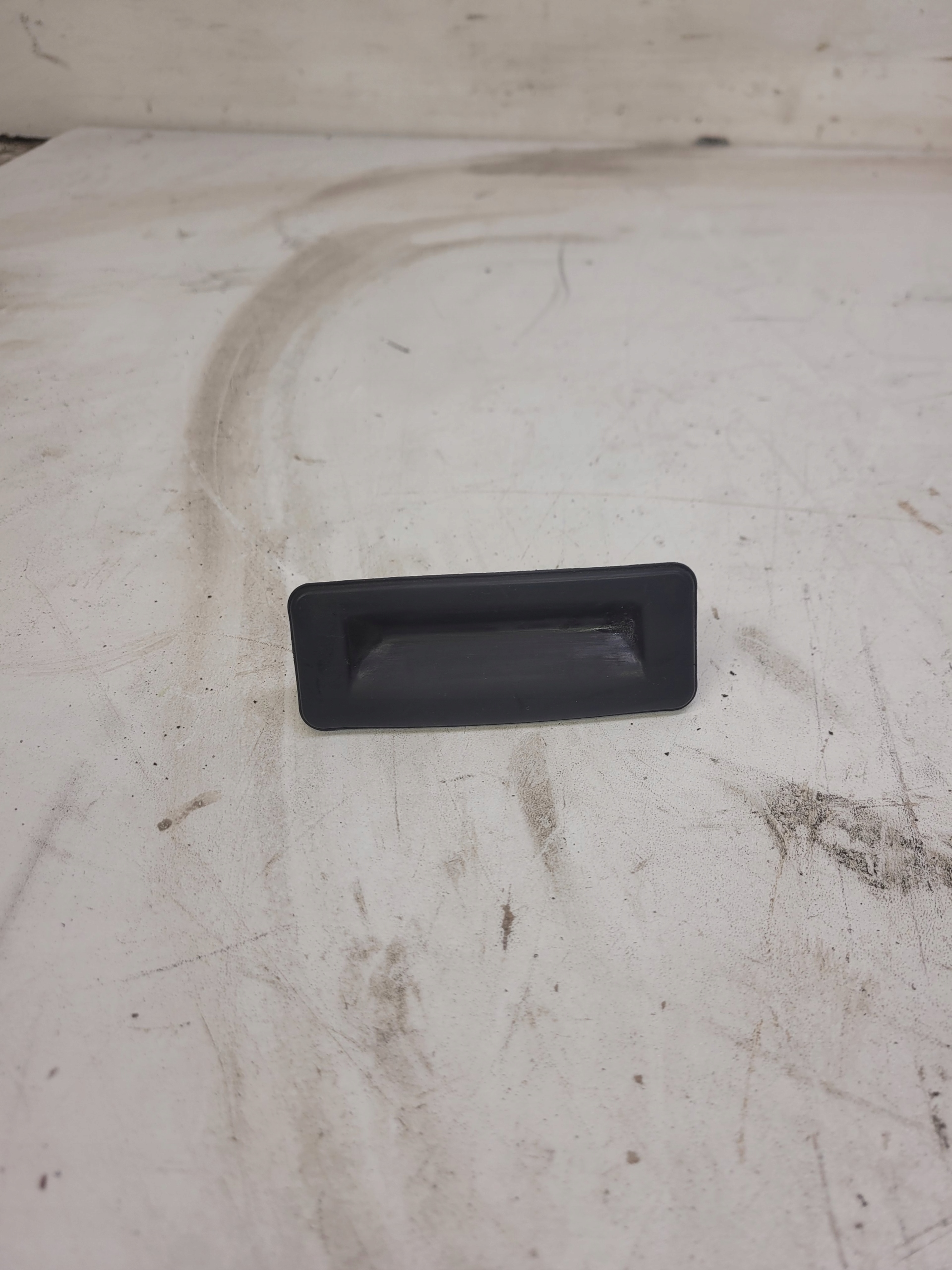 handle bonnet rear part AUDI A4 A5 A6 Q5 8T0827566C