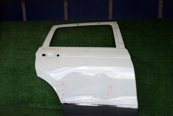 VW TIGUAN II ALLSPACE 15- Tür rechts hinten heck