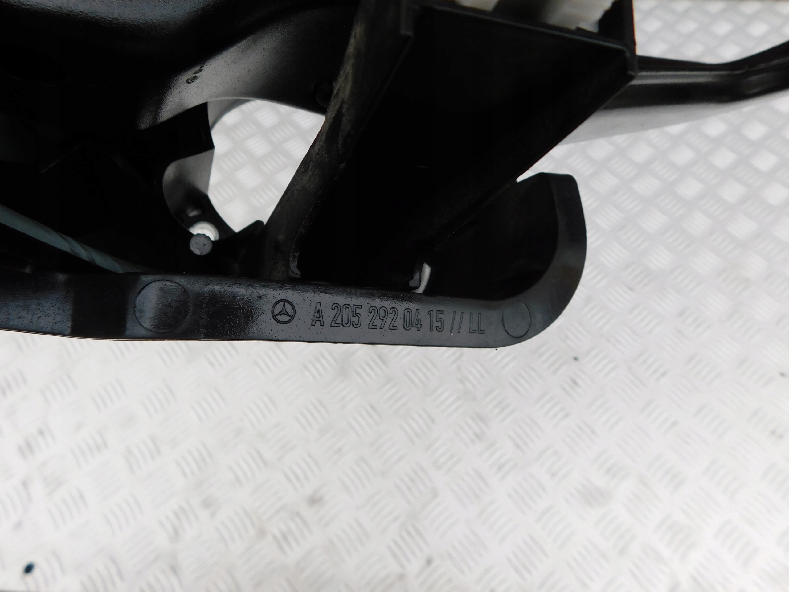 Mercedes GLC pedal Bremse AMG A2052920415