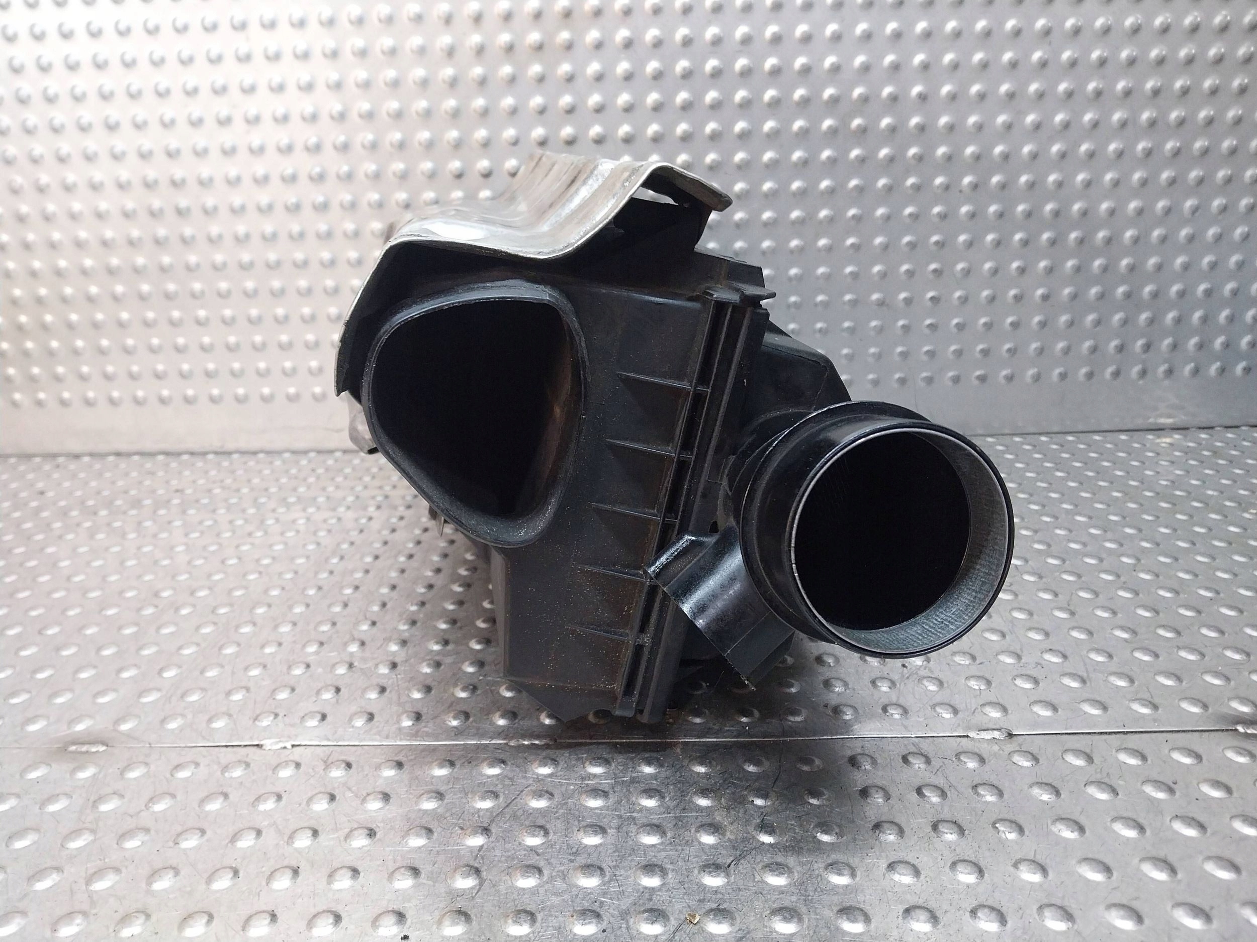 Gehäuse filter luft A6110901601 MERCEDES W203 ML W163 2.2CDI