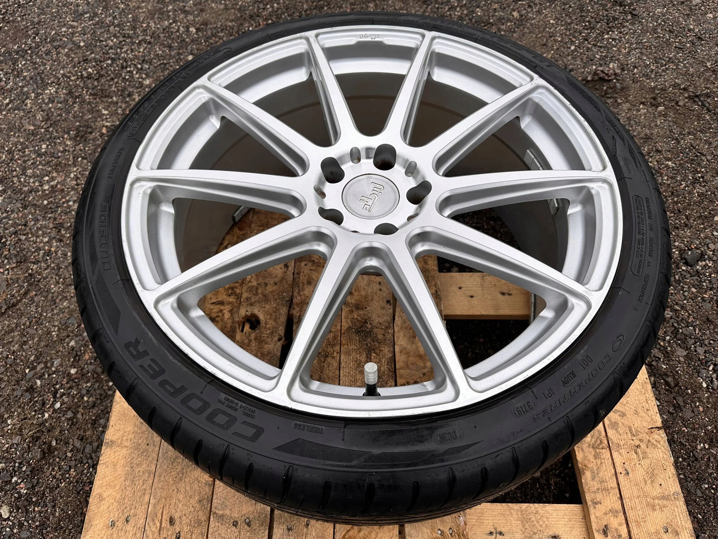kolo disk disk NICHE Essen Gloss Silver 20" J9X20 Ford Mustang