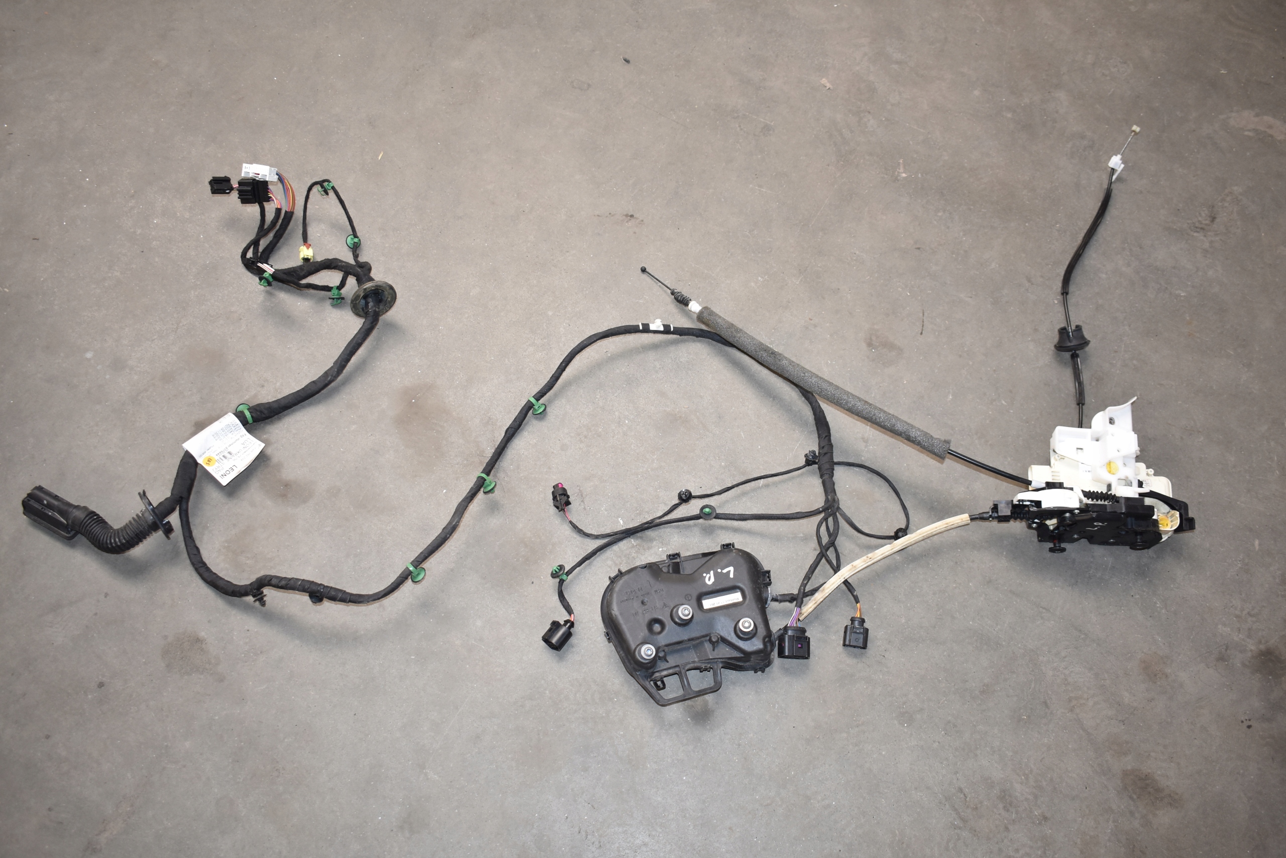 perfect condition lock DOCIAG door left front PORSCHE PANAMERA 971 1