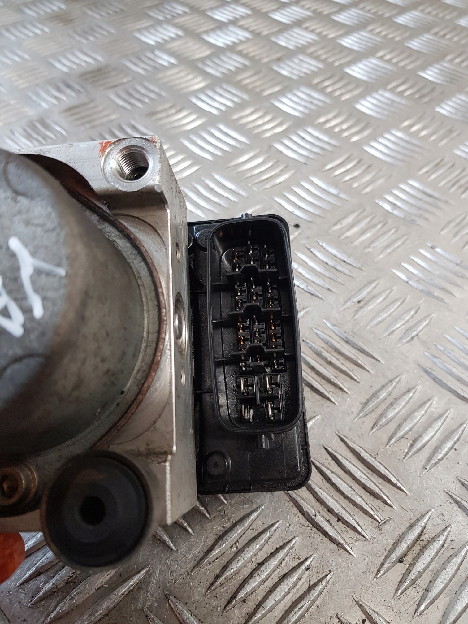 Pompa ABS 4451052300 8954152230 TOYOTA YARIS e 03R