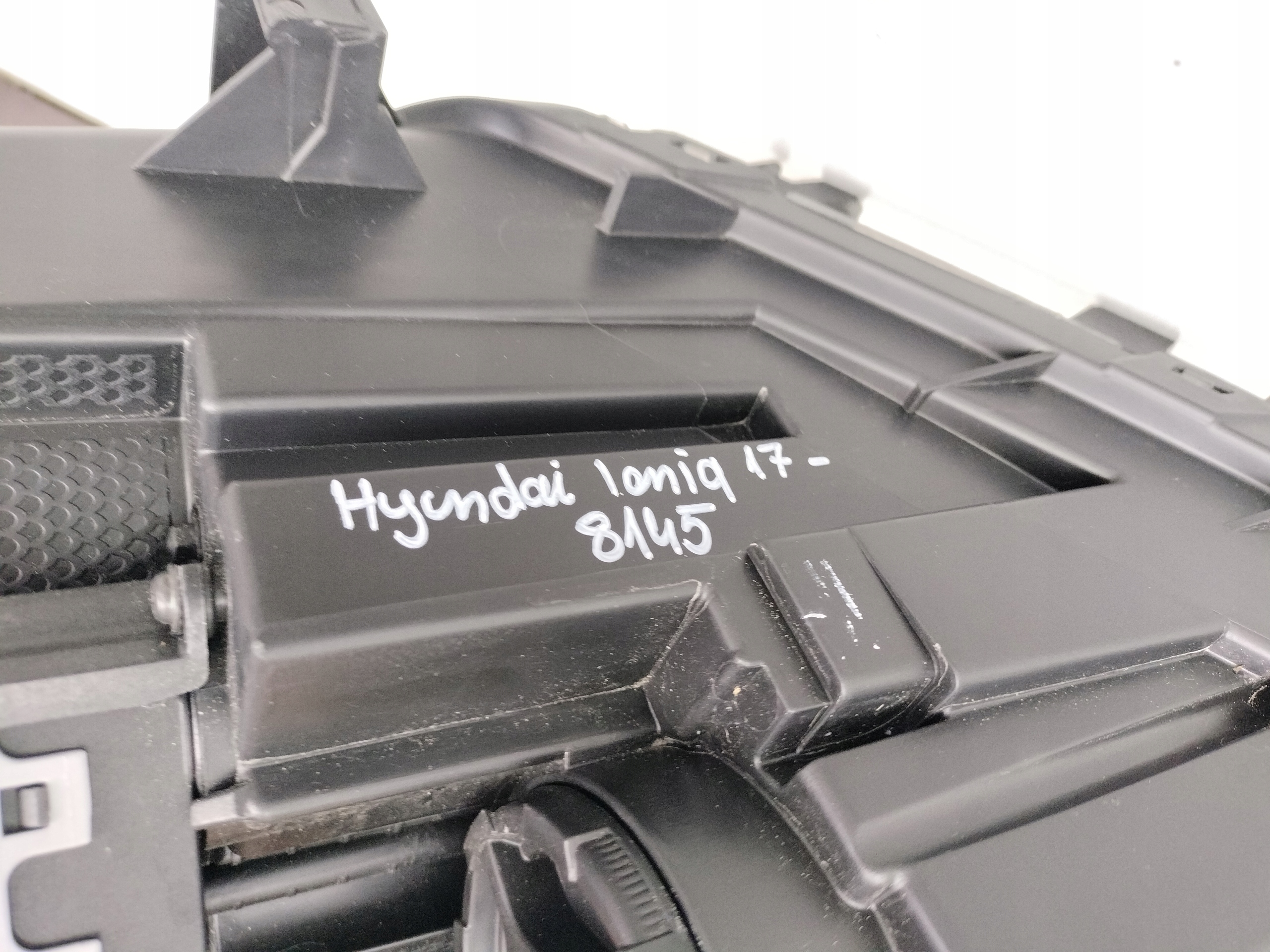 light right REFLEKTOR HYUNDAI IONIQ 17