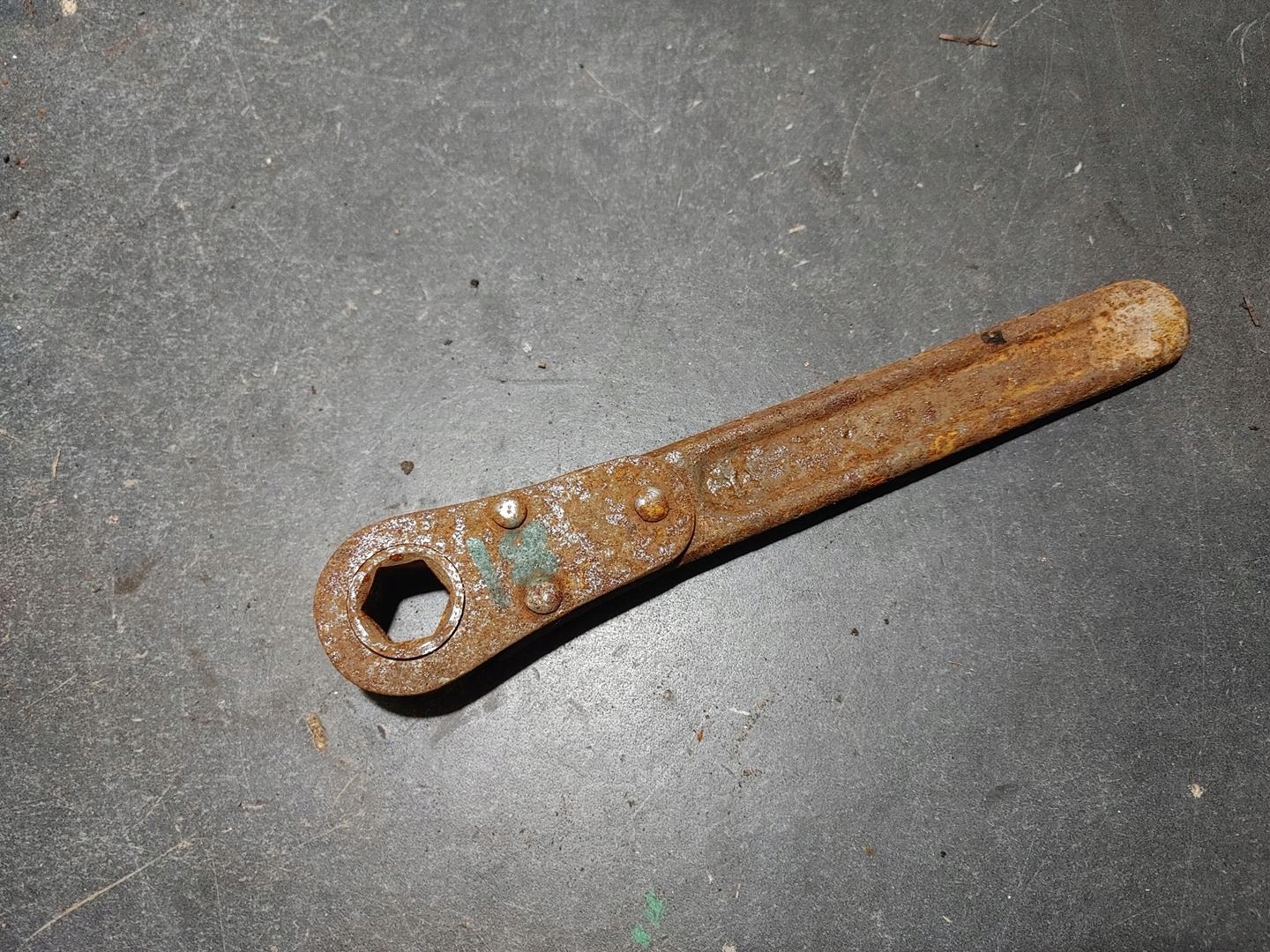 STARY ZABYTKOWY KLUCZ ORYGINAŁ PRL SOLIDNY OKAZJA GRZECHOTKA 180mm