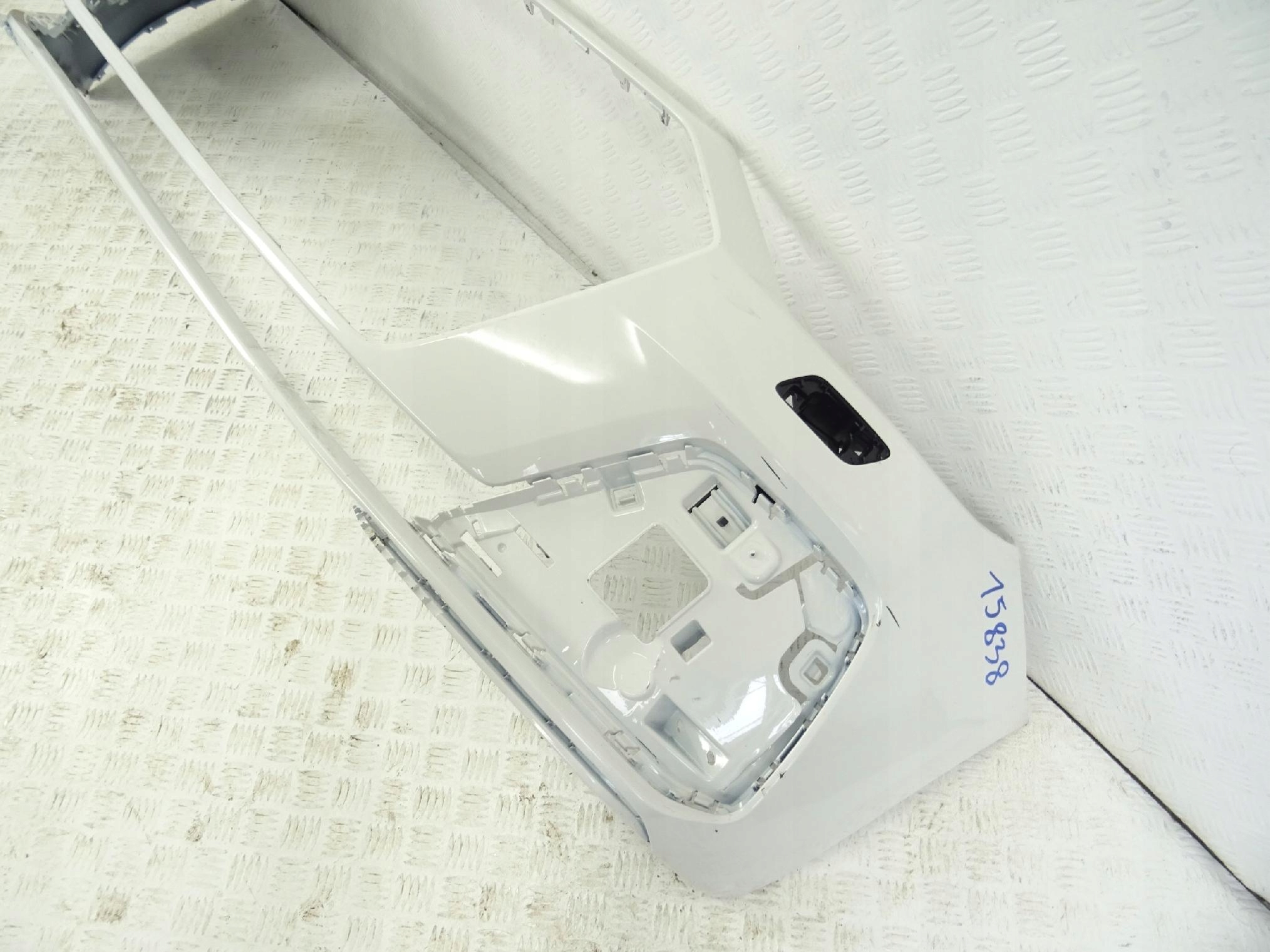 Audi A1 II 2 82A 18- nárazník předek přední