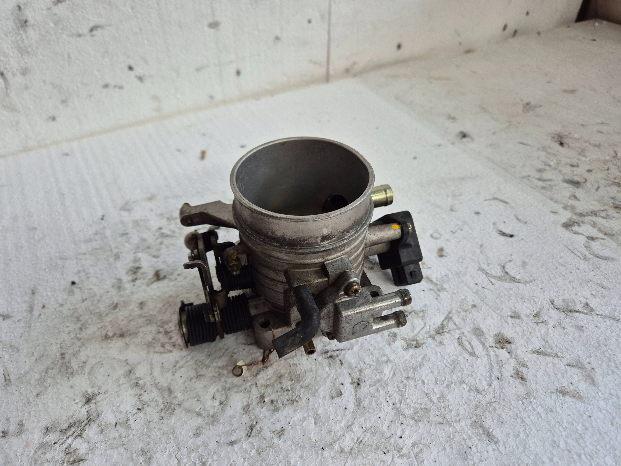 Valvola a farfalla 90410863 Opel Calibra 2.5 V6 94