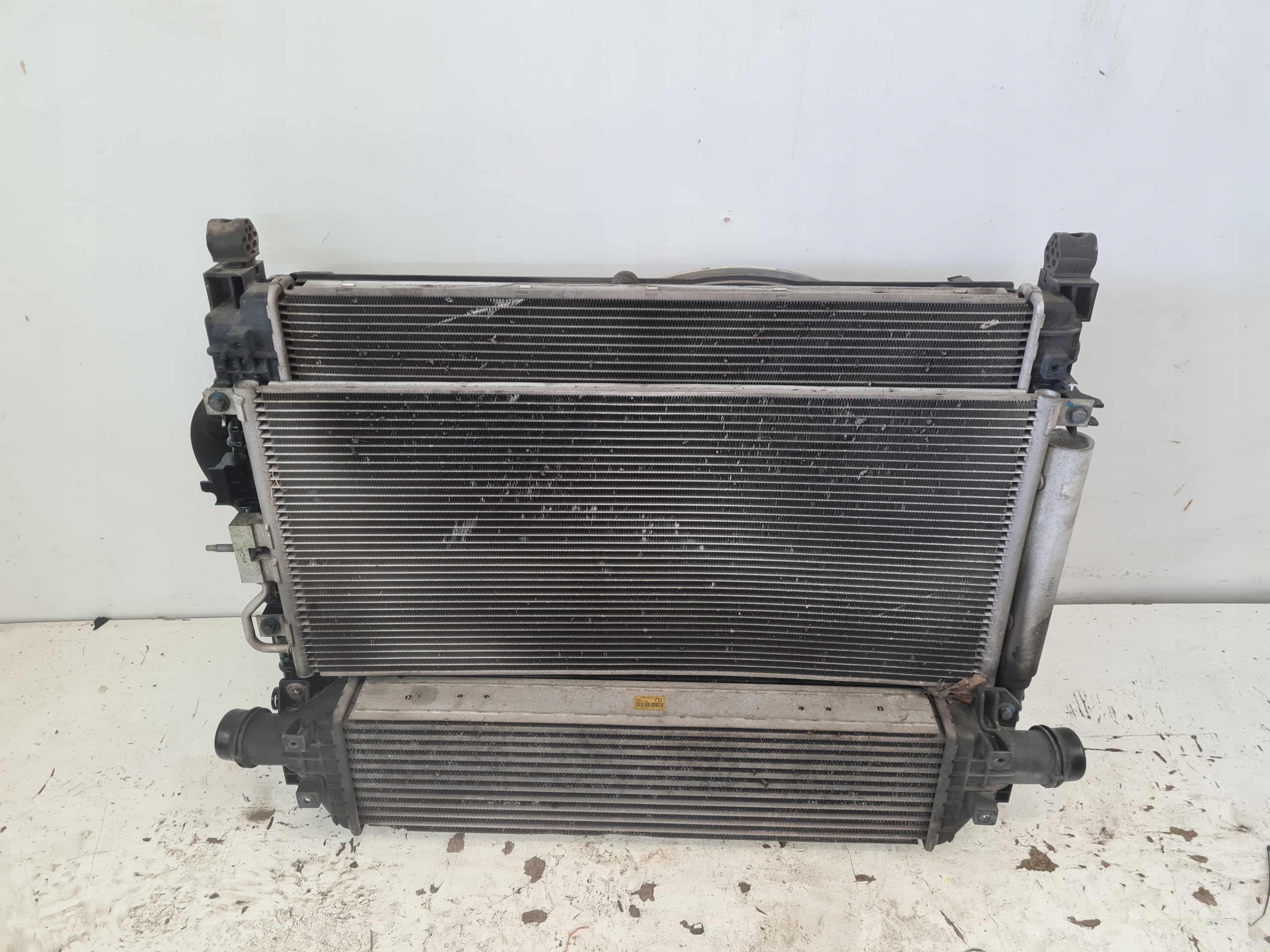 OPEL MOKKA chladič chladiče ventilátor AUTOMAT