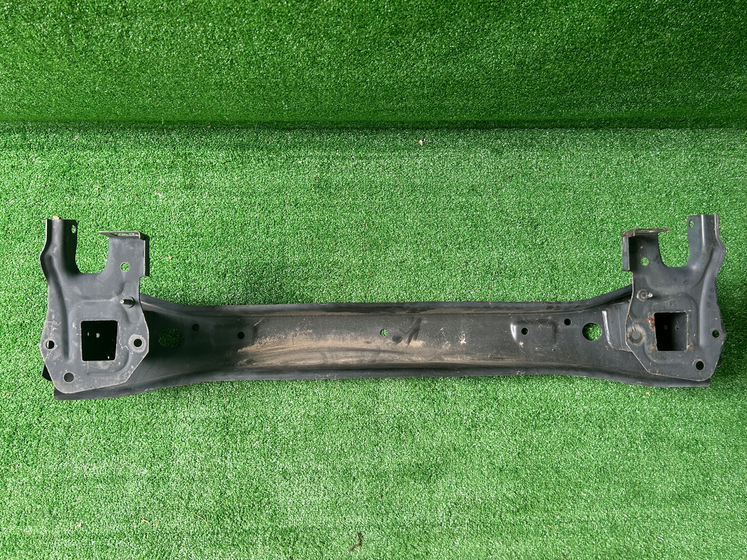Vw T5 7E0 Transporter Lift sider below bumper front