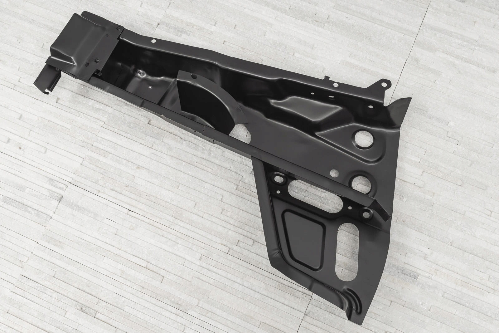 JEEP GRAND CHEROKEE WK2 CWIARTKA PRZEDNIA PRAWA EAN 2000000061184