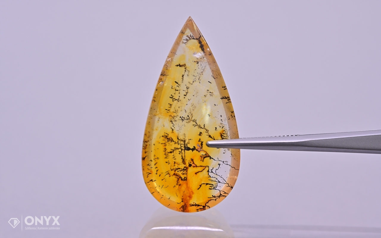 Dendritový křemen konvexní mělká slza 40,5x20 mm