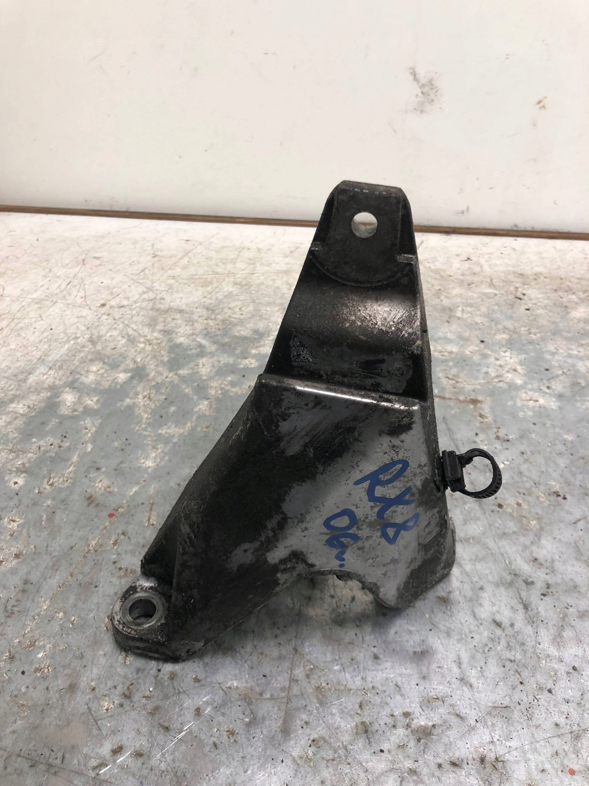 holder engine mount MAZDA RX8 RX-8 1.3B