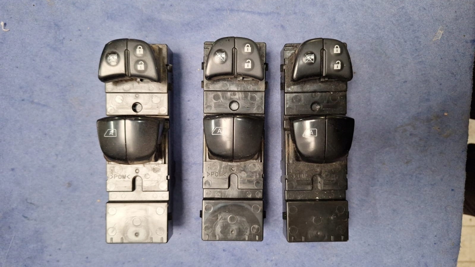 PANEL window control switch of mirrors NISSAN NAVARA IV D23 NP300