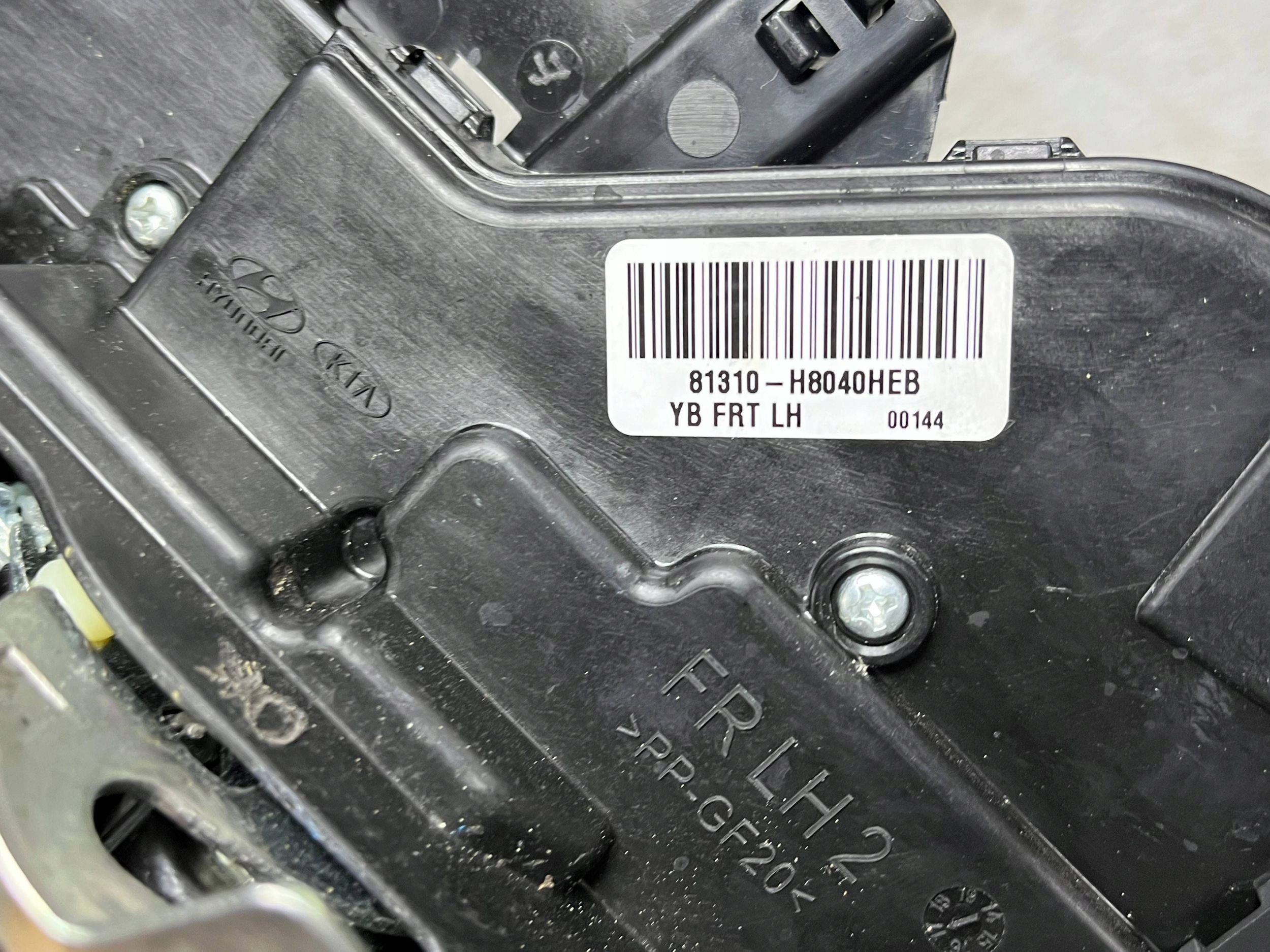 lock door przednich KIA Rio 81310H8040