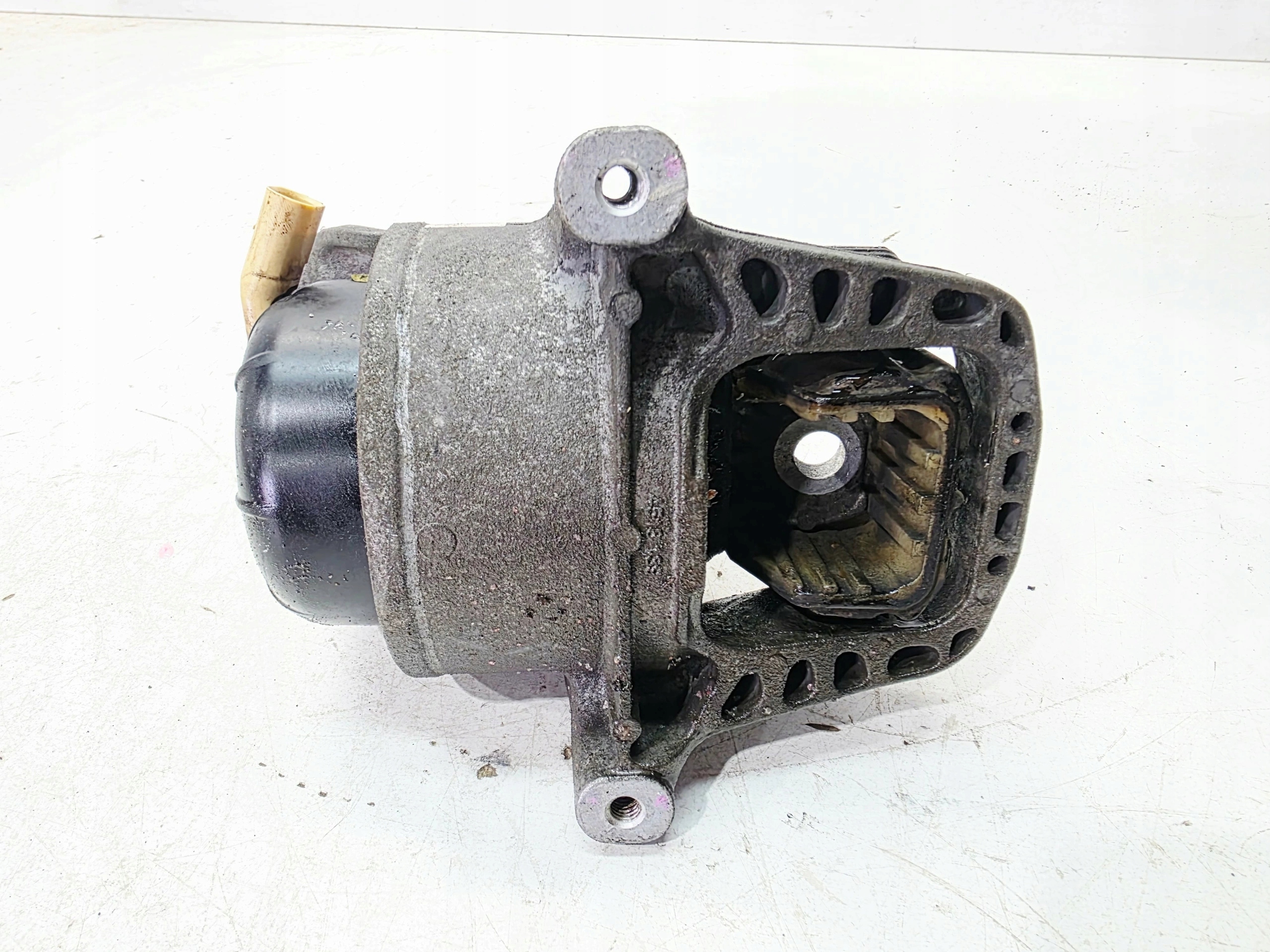 support engine mount left AUDI A4 B9 A5 8W 2.0 TDI 8W0199371CP