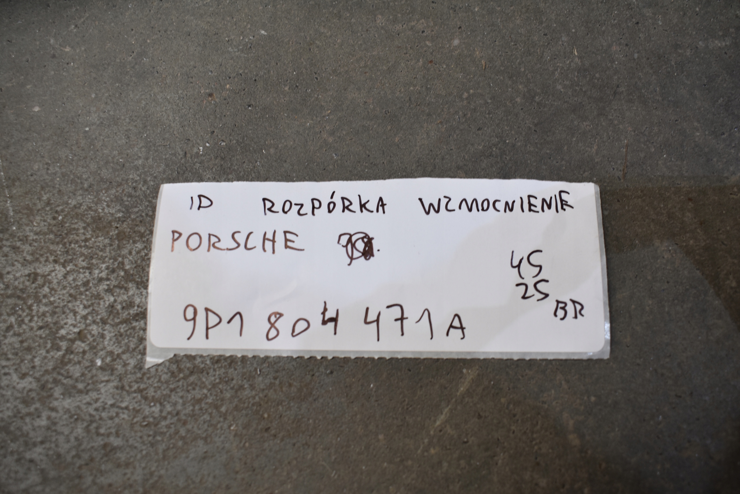 perfect condition brace pillar PORSCHE 991 1