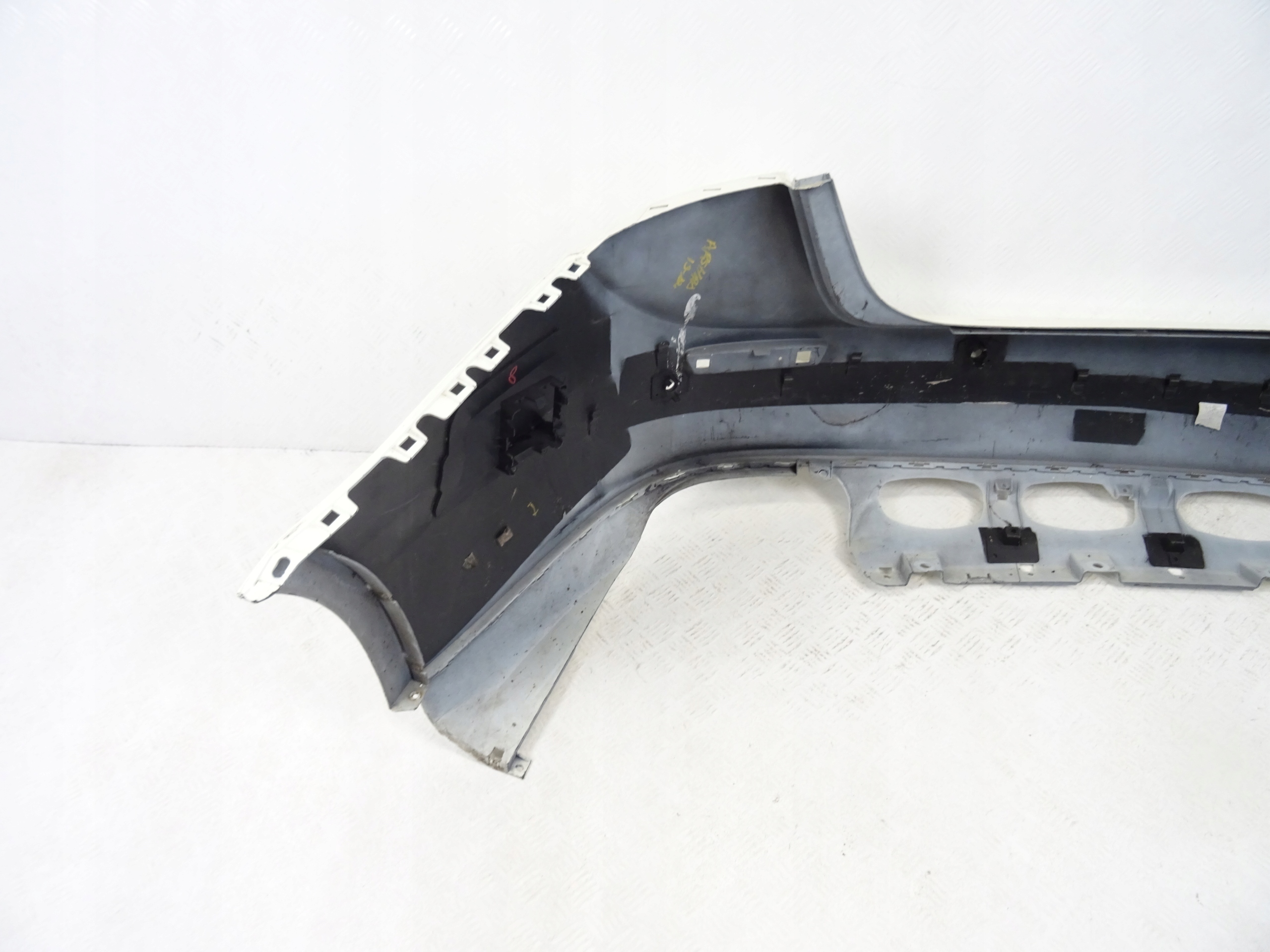 Maserati Ghilbi III bumper rear part rear | GetMotor