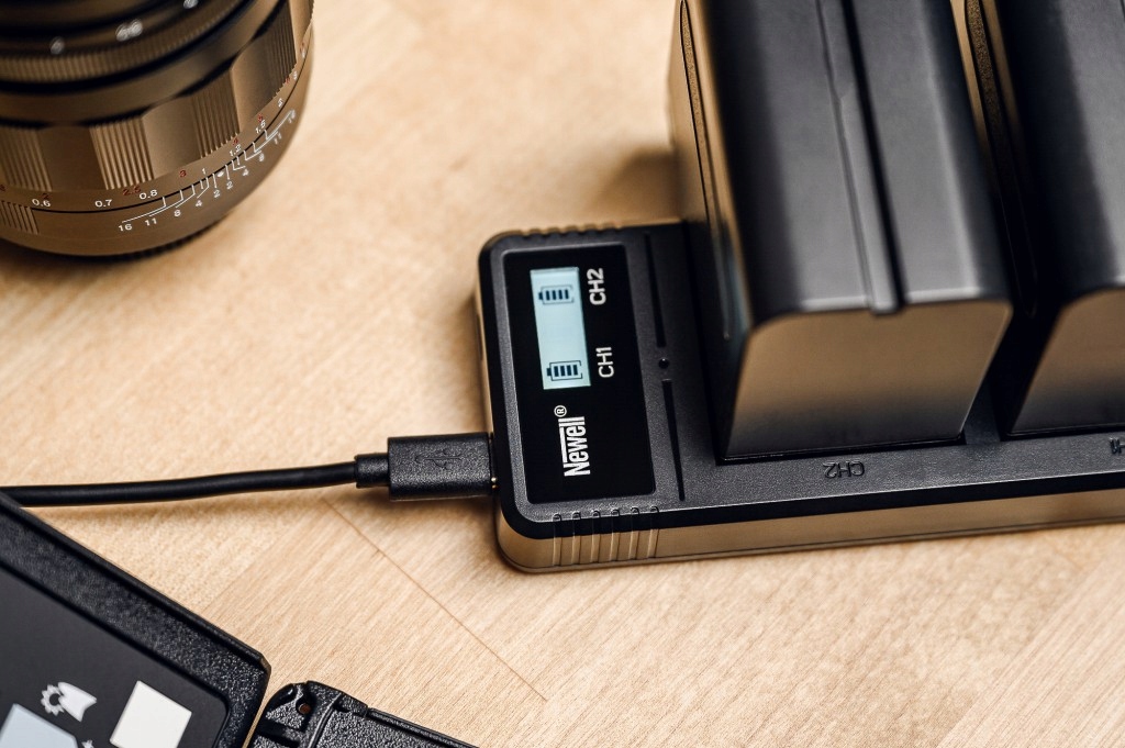 Ładowarka Newell Ultra Fast Type-C do NP-F, NP-FM EAN (GTIN) 5907489642422