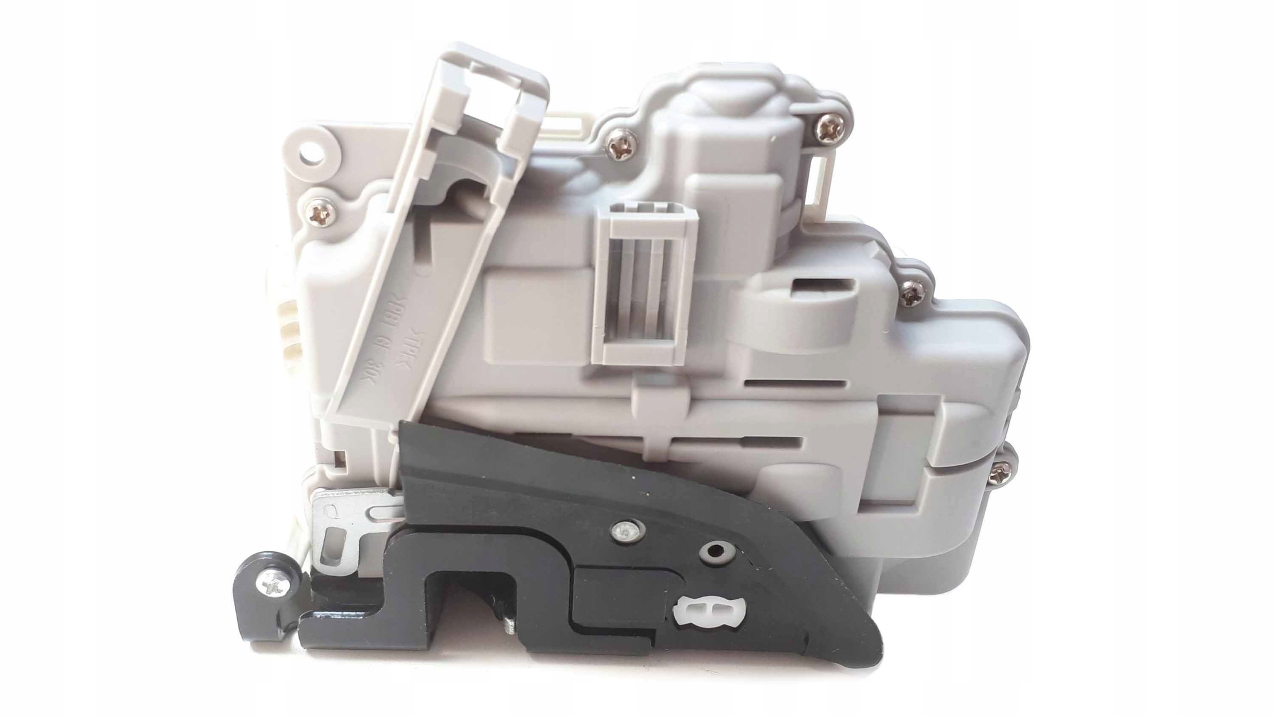 ZAMEK MECHANICZNY DRZWI PRZOD P AUDI VW 8J1837016A Part manufacturer Vika