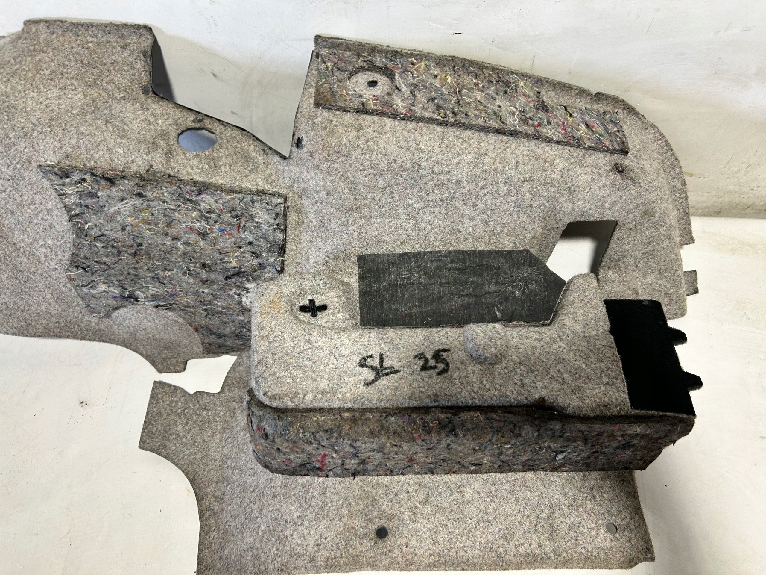 MERCEDES SL R230 mats boot upholstery left