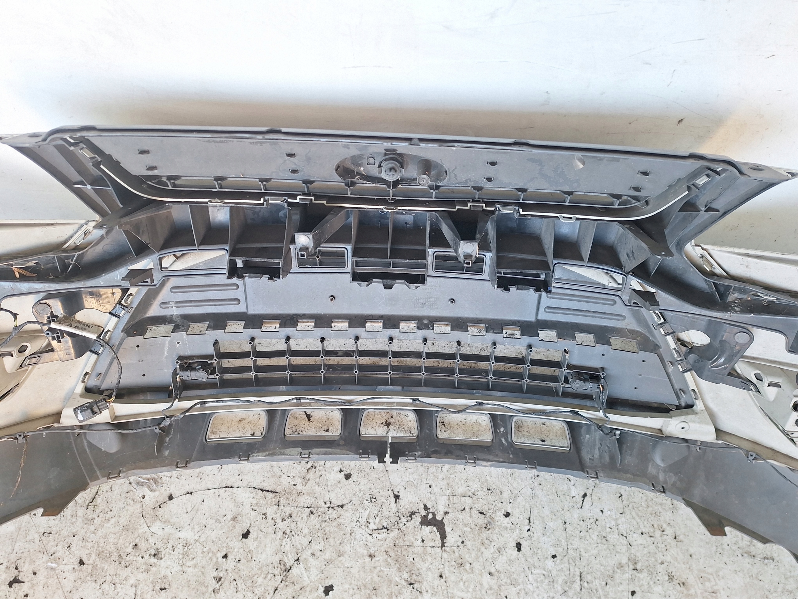 FORD KUGA MK1 08-12 Stoßstange