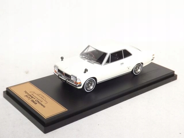Toyopet Crown Blanc (ht) 1968 1:43 Hachette Japan
