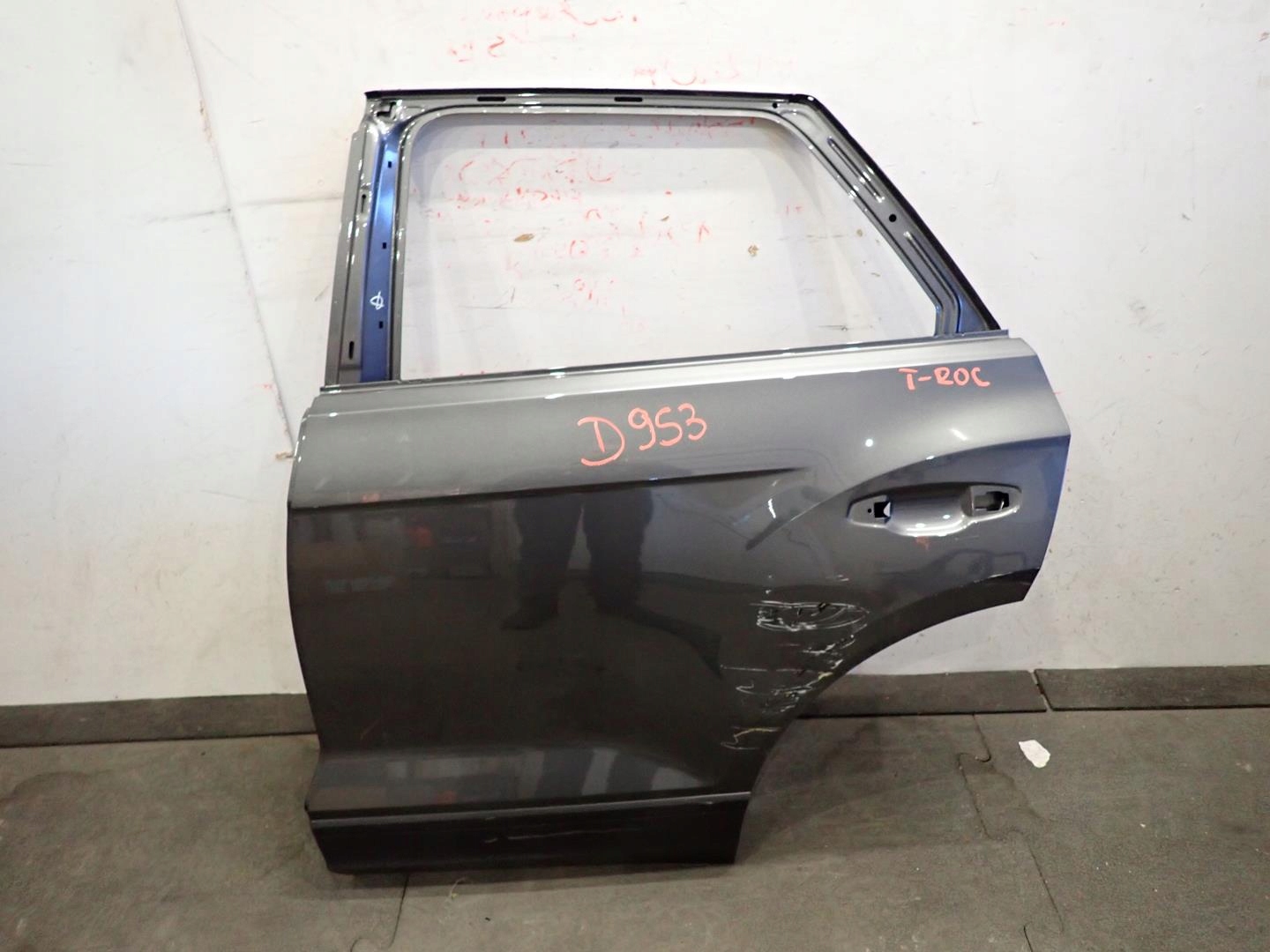 door rear part rear. left VW T-ROC 2017- 2GA833311M