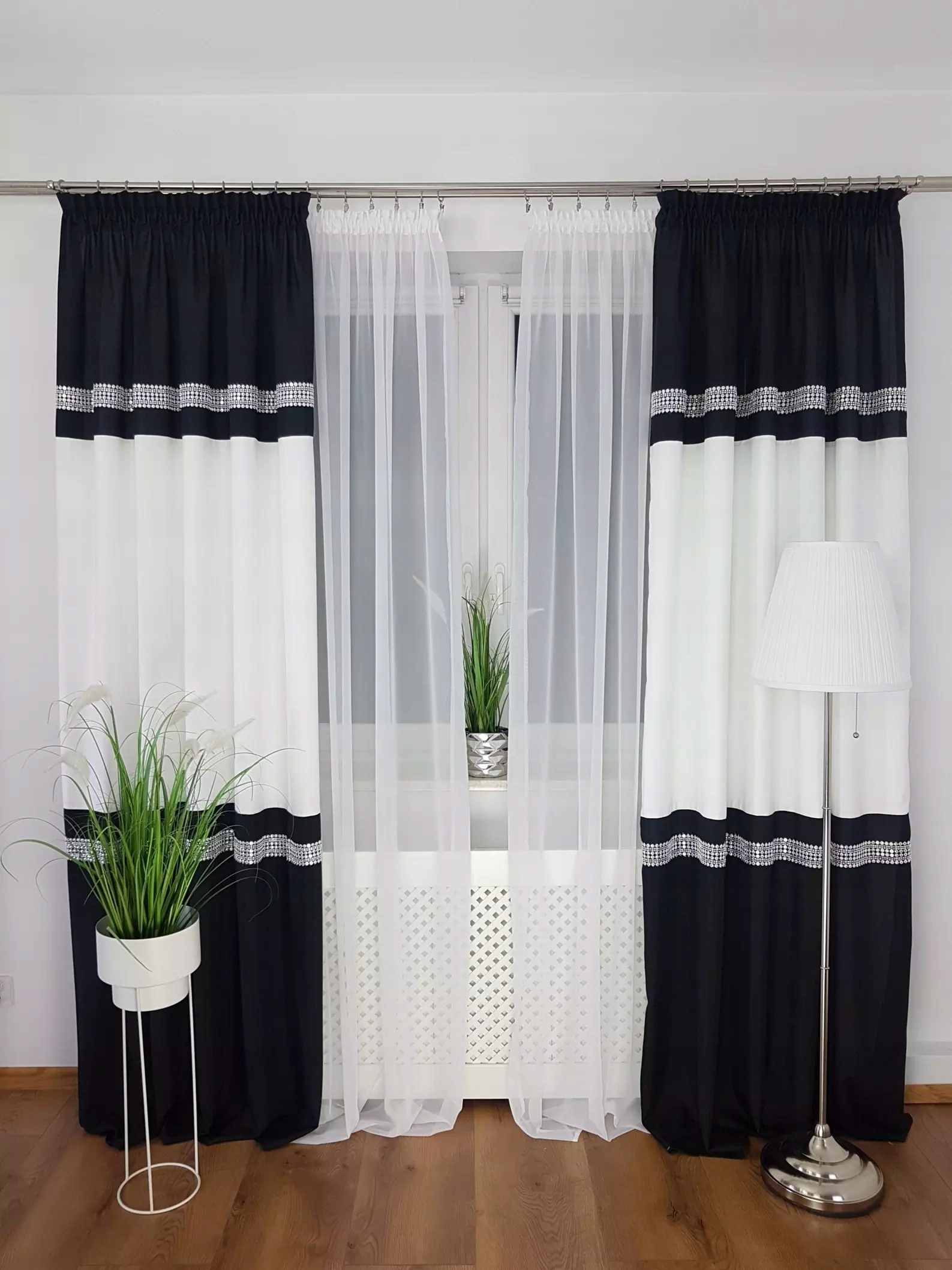 Zasłony Gotowe Na Taśmie Czarne 2 Sztuki Zasłony Do Salonu 250CM Gładkie