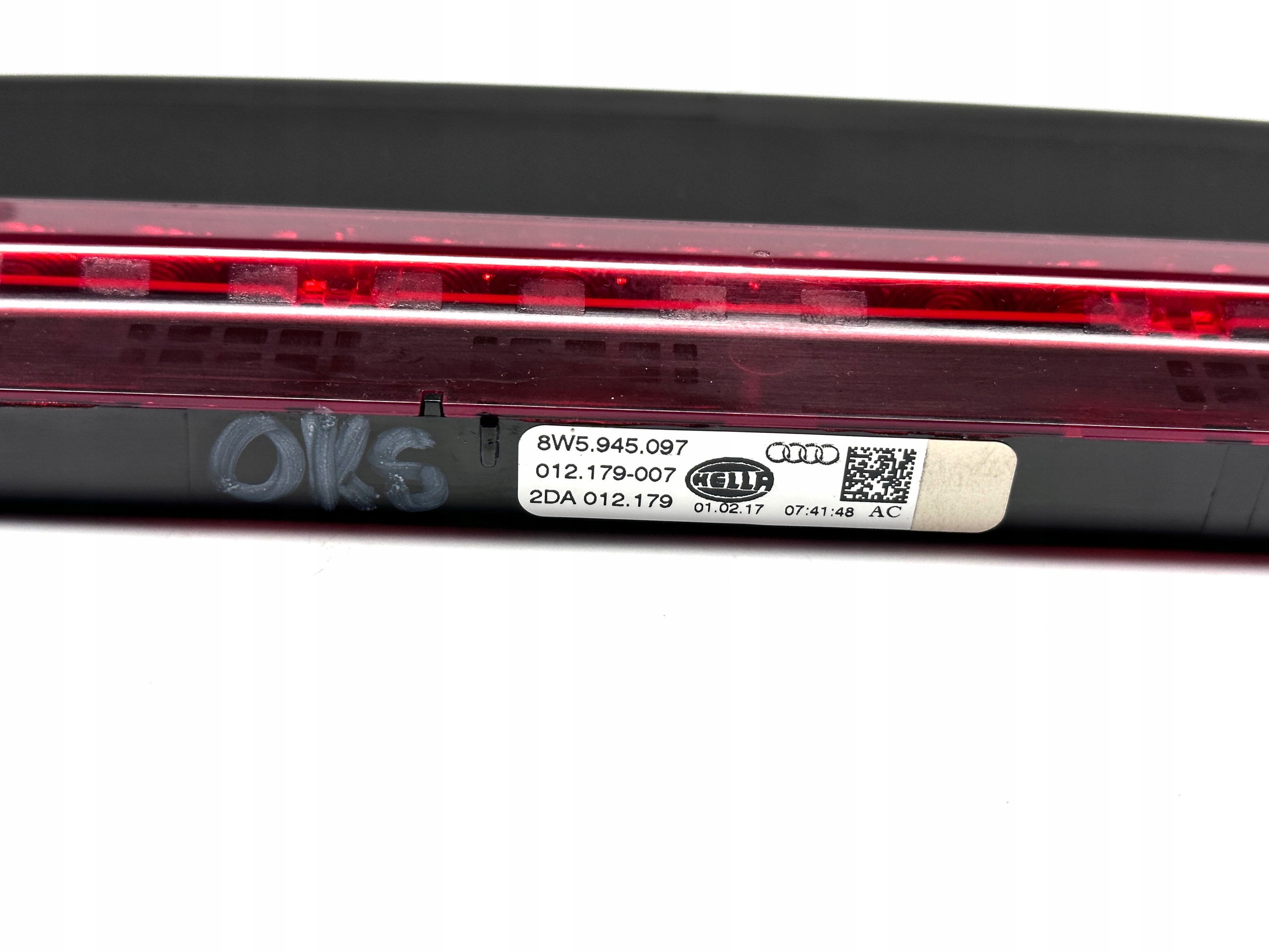 AUDI A4 S4 B9 sedan auxiliary TRZECIE light STOP 8W5945097