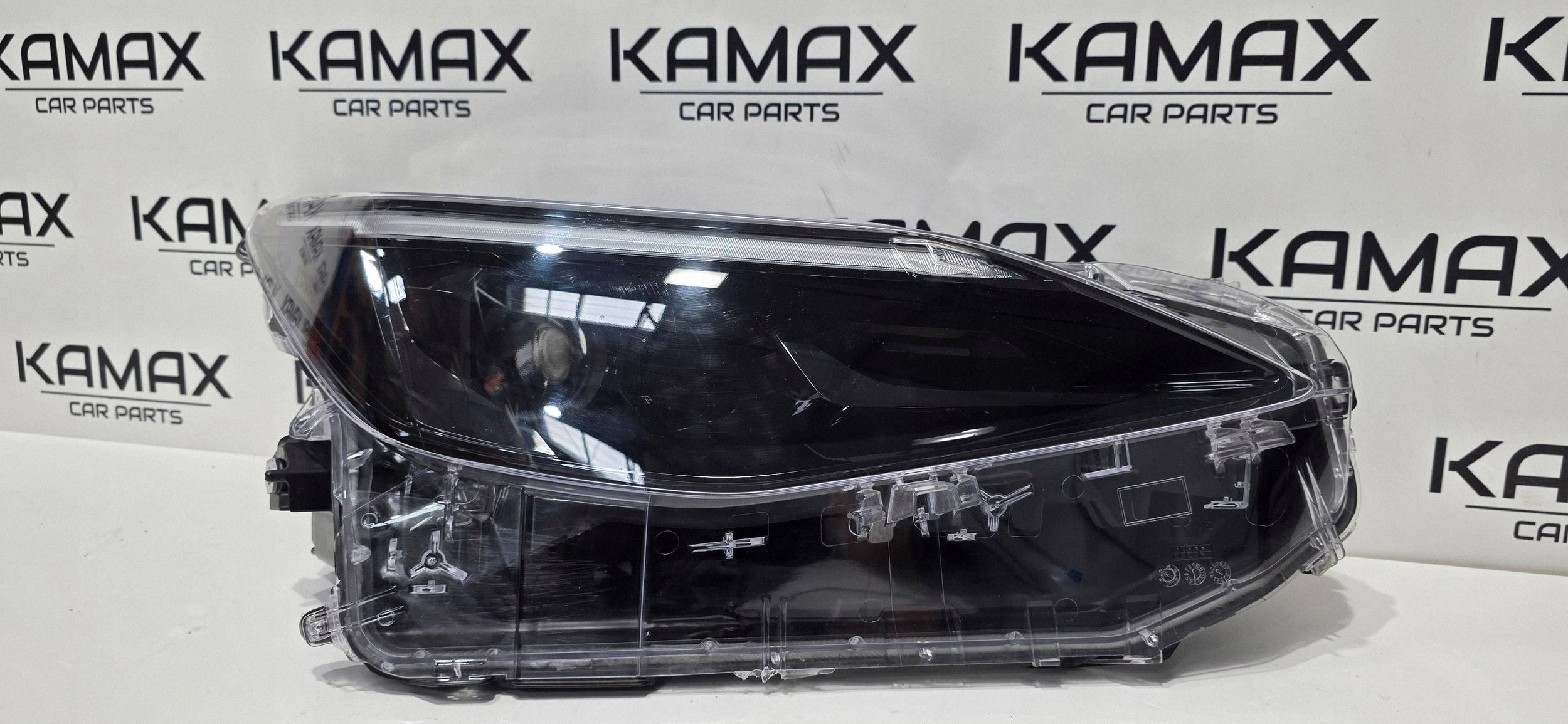 Reflektor right side Toyota Yaris Cross KOITO0D310