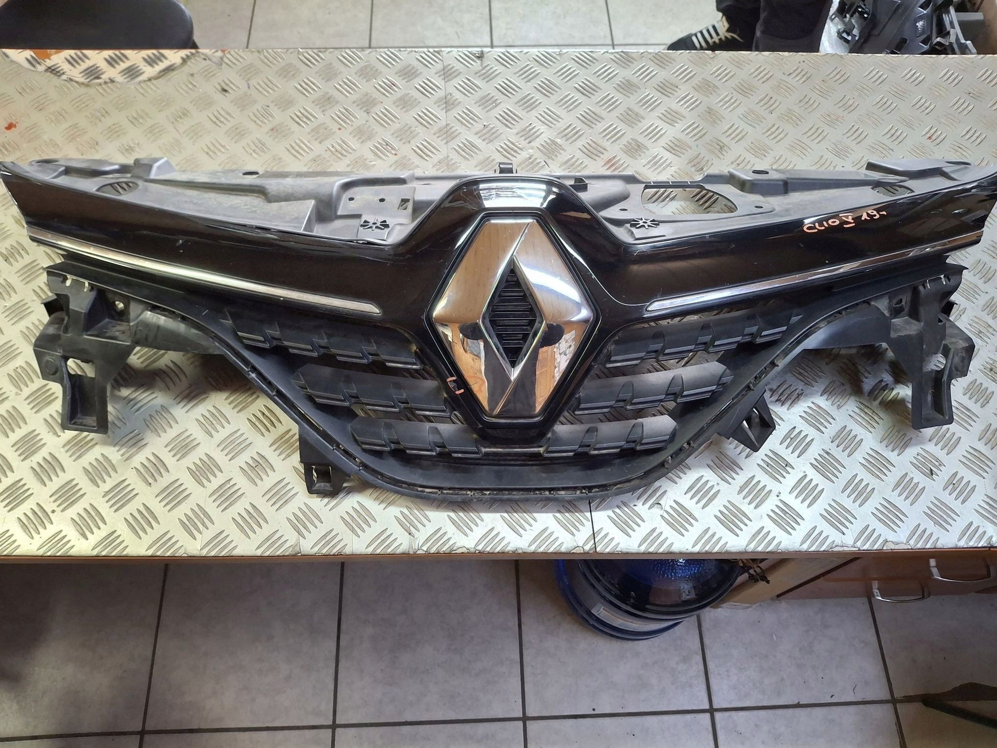 grille RENAULT CLIO V 2019R->