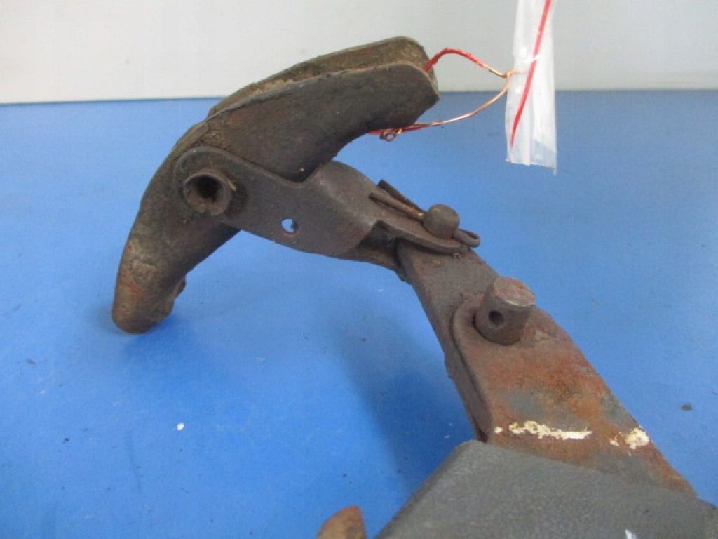 WARTBURG 1.3 RĄCZKA DŹWIGNIA HAMULCA RĘCZNEGO HAMULEC RĘCZNY Numer katalogowy części 01