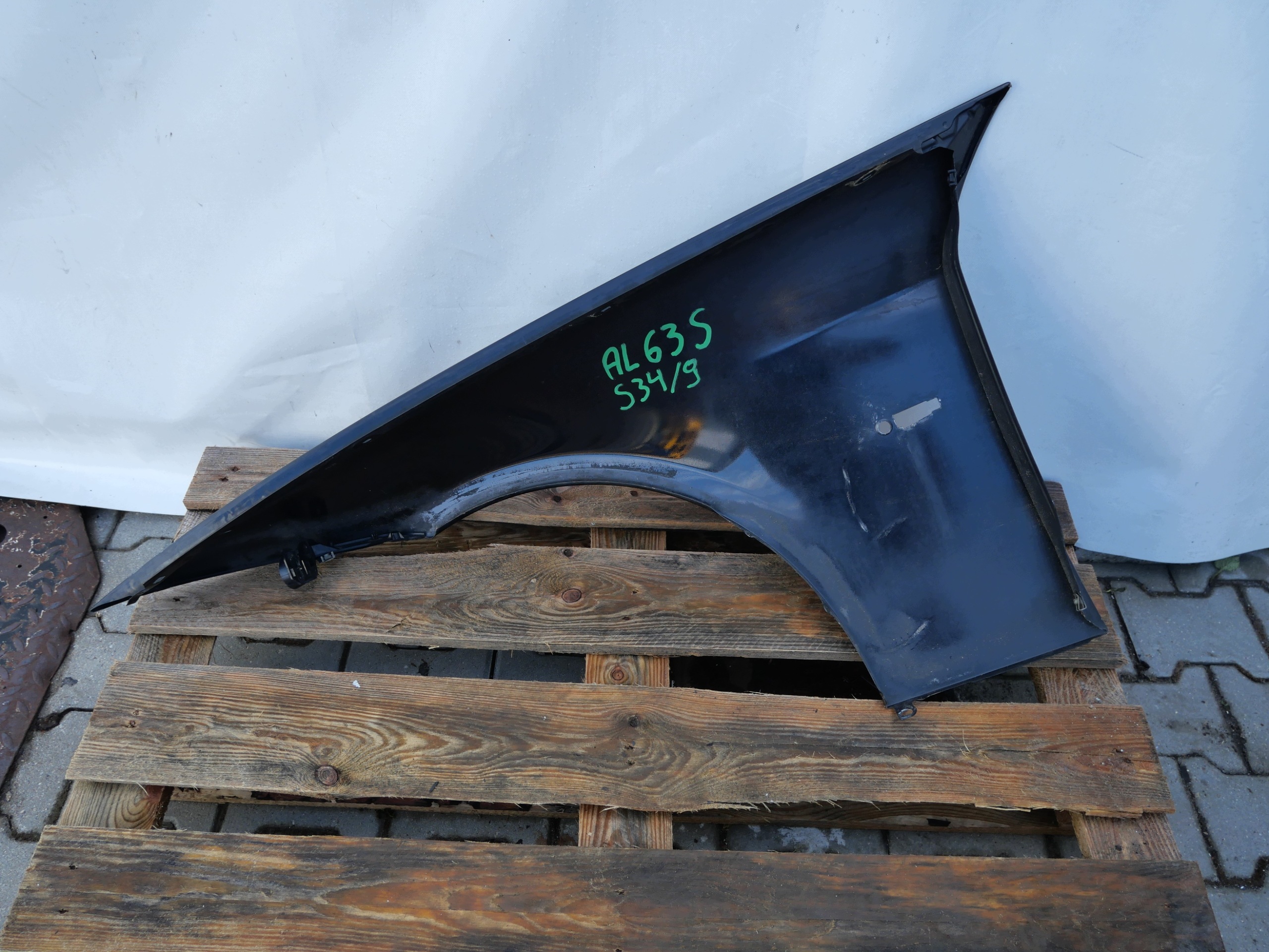 fender front front right BMW 3 E90 E91 S34/9