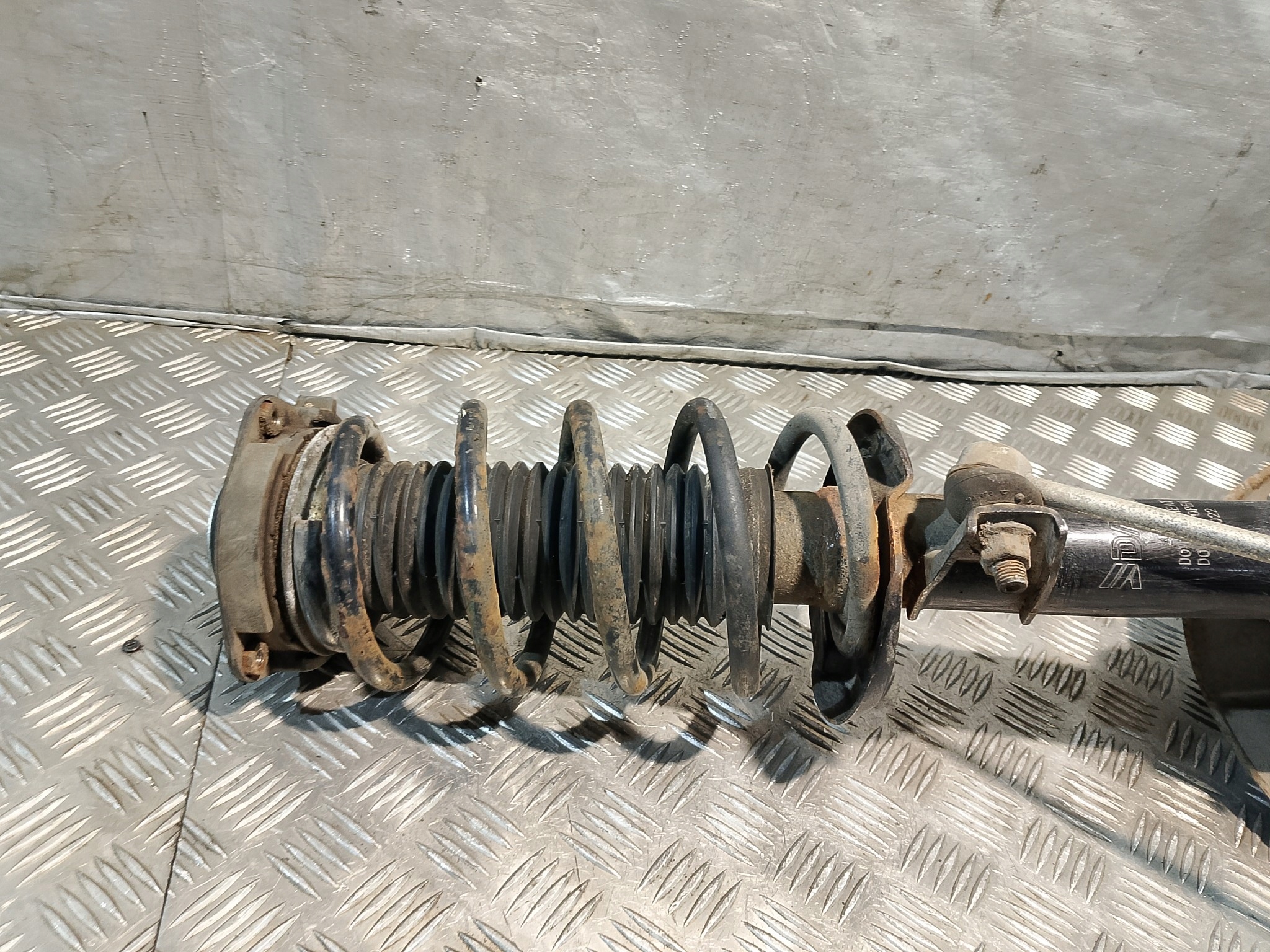 McPherson right front shock absorber spring swing VW PASSAT B6 2.0 TDI
