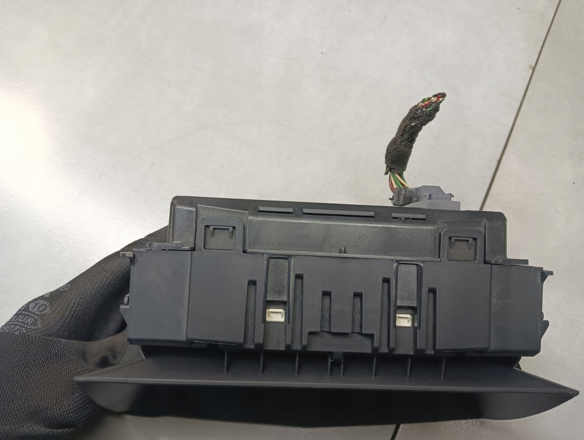 display LCD OPEL ASTRA H 1.7 CDTI 13208089