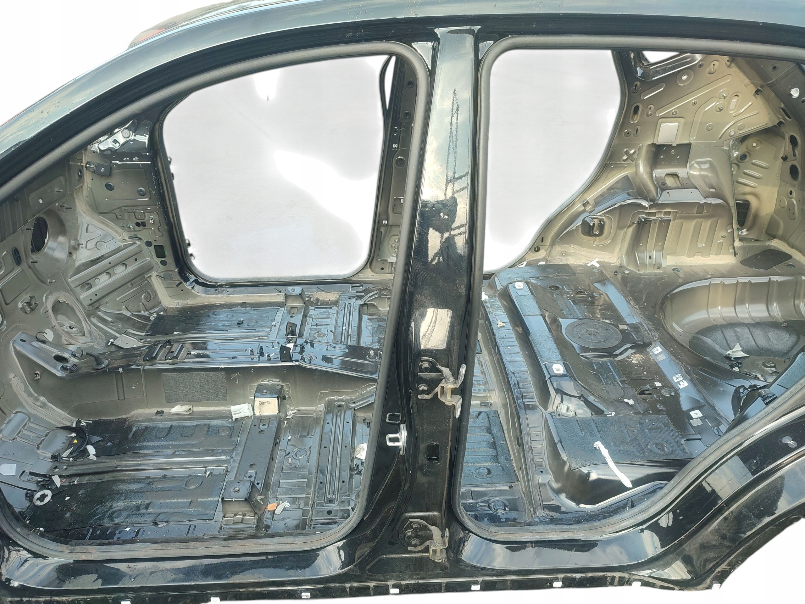 threshold left pillar B central MG ZS and EV LIFT LAK: 5PBC (2021-)