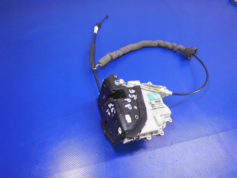 lock door right front 5 vertical AUDI A5 S5 8T 07-17R