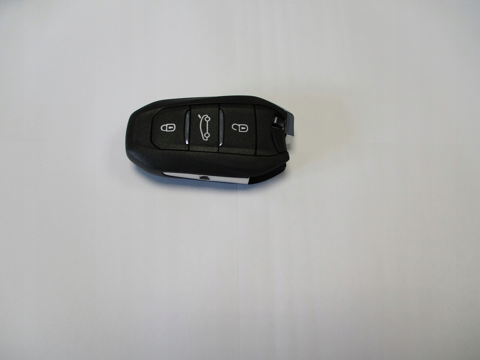 key PEUGEOT 9842119480